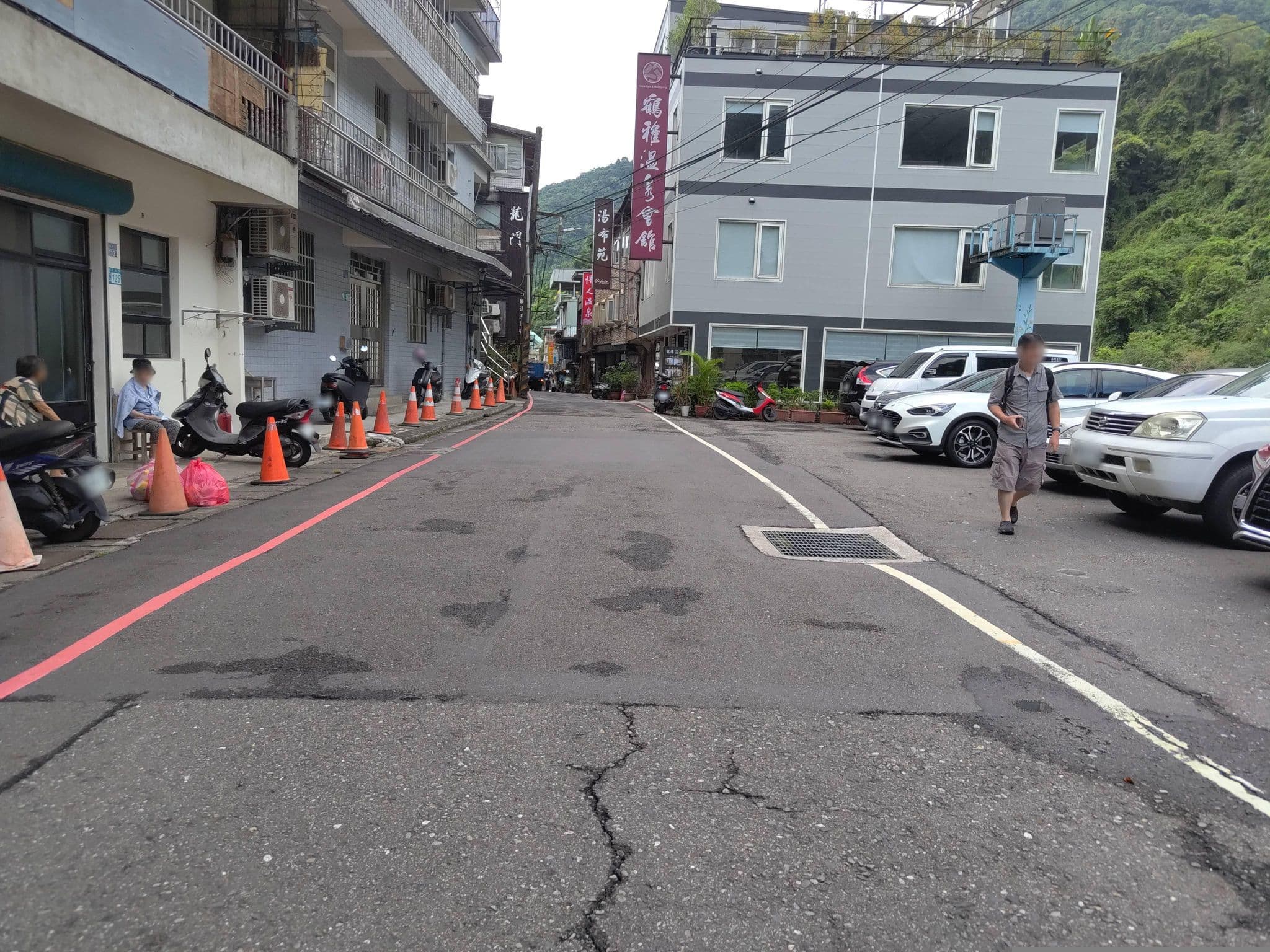 Street view near 賀亞溫泉, Wulai — © komali2 (CC BY-SA · Mapillary)