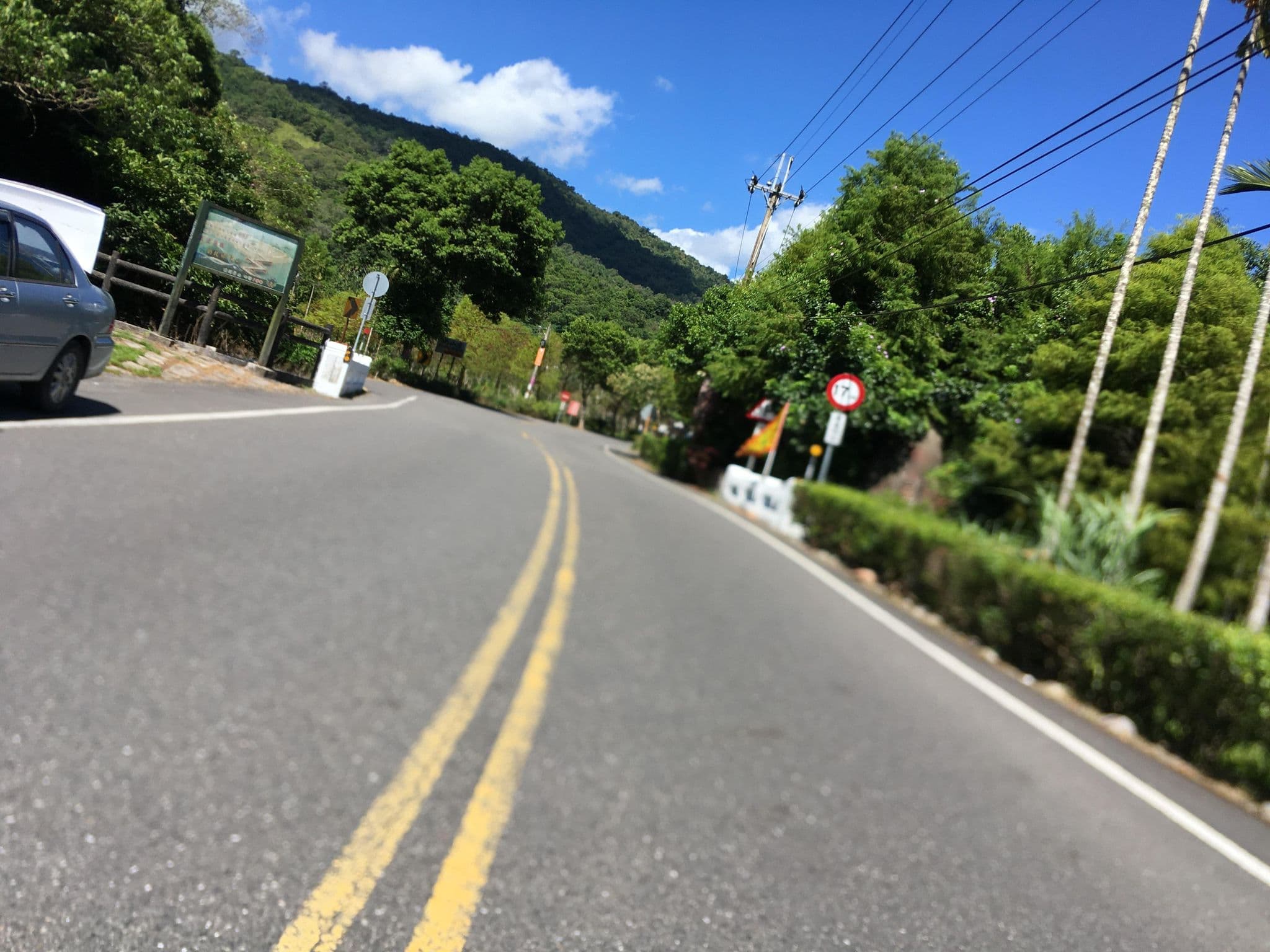 Street view near 枕山庄, Yilan — © ChenJJ (CC BY-SA · Mapillary)