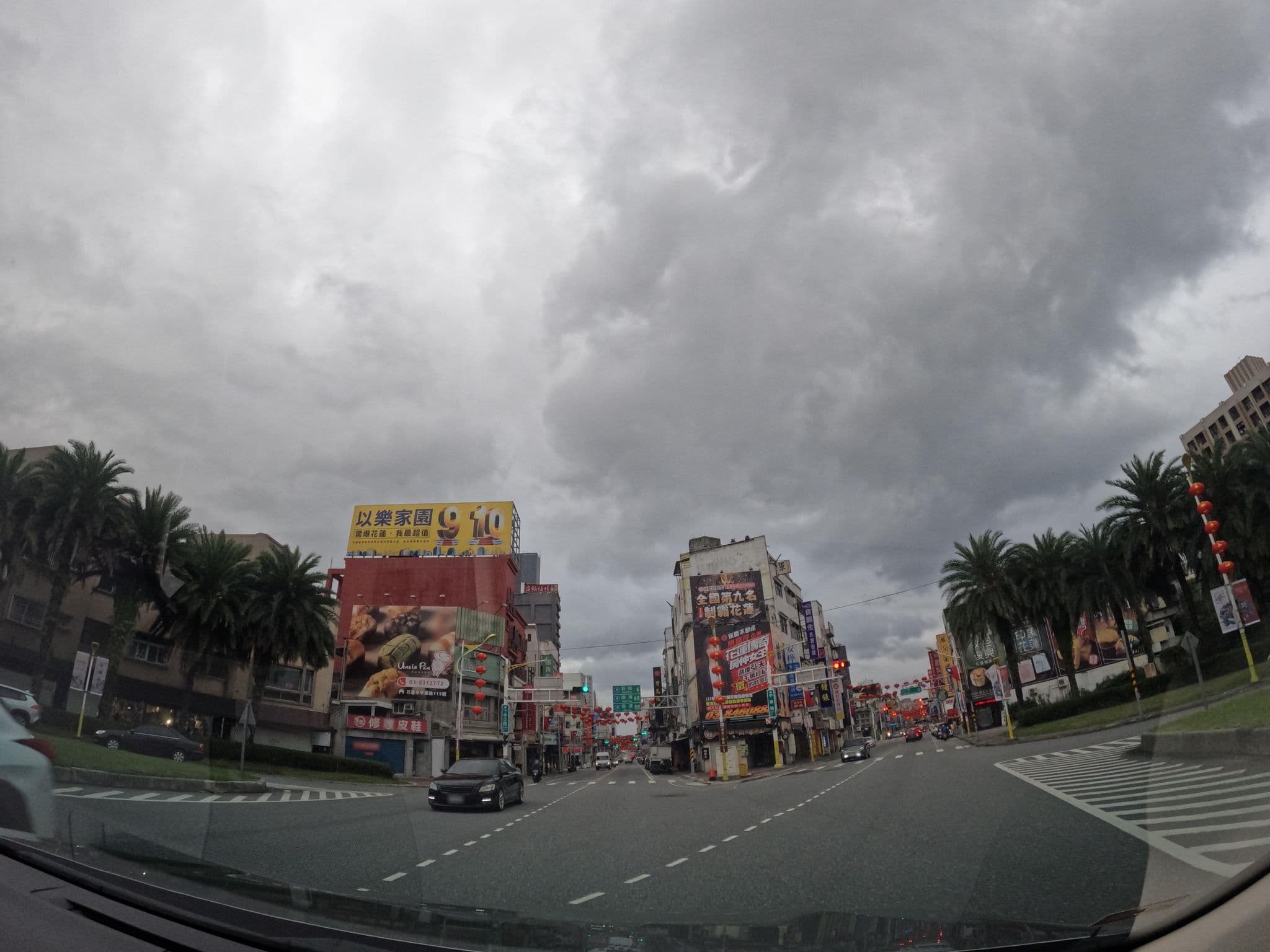 Street view near 樂文旅（Love Inn）, Hualien City — © littlebtc (CC BY-SA · Mapillary)