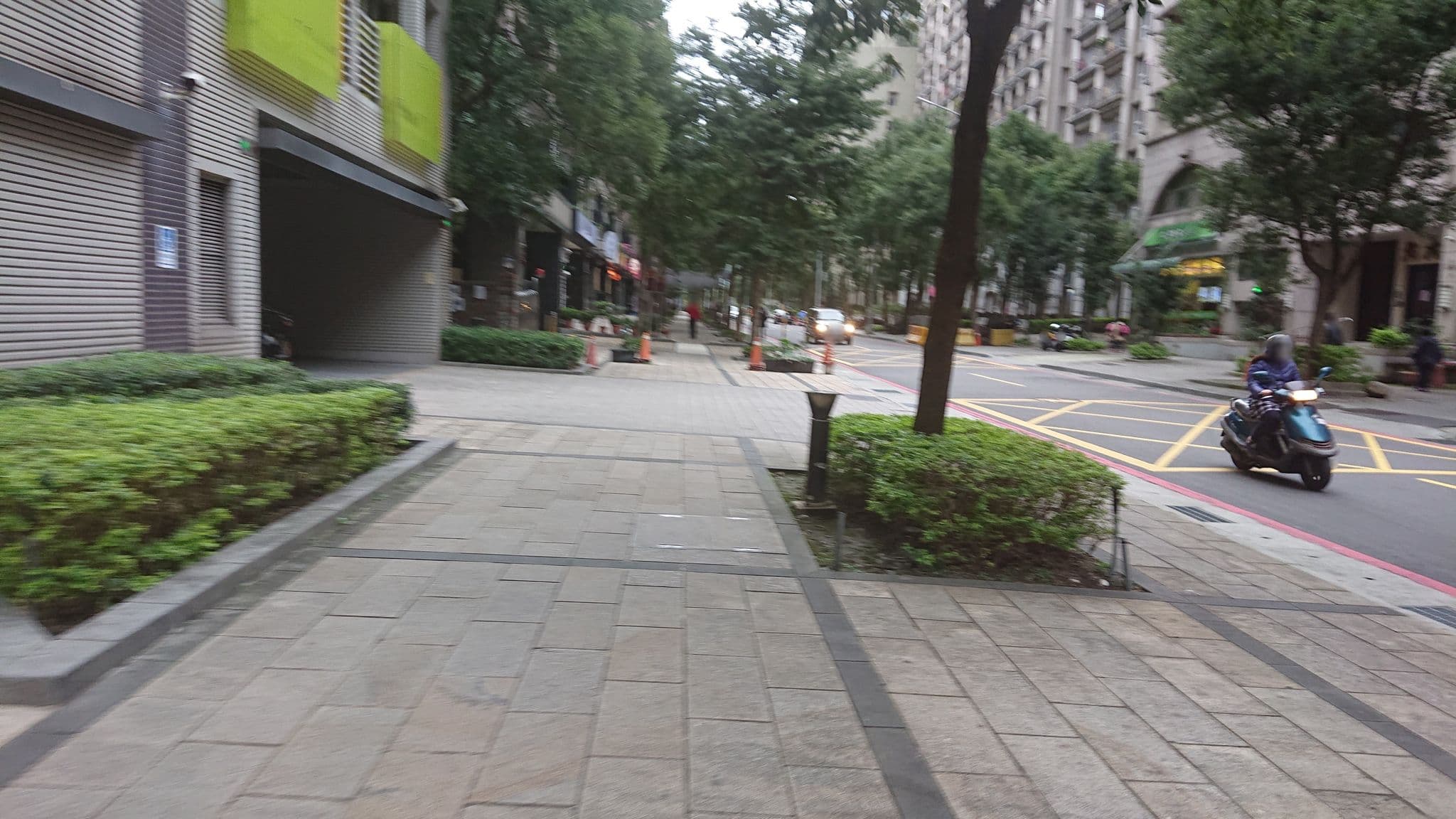 Street view near Bear Inn, Sanxia — © alllenwang (CC BY-SA · Mapillary)