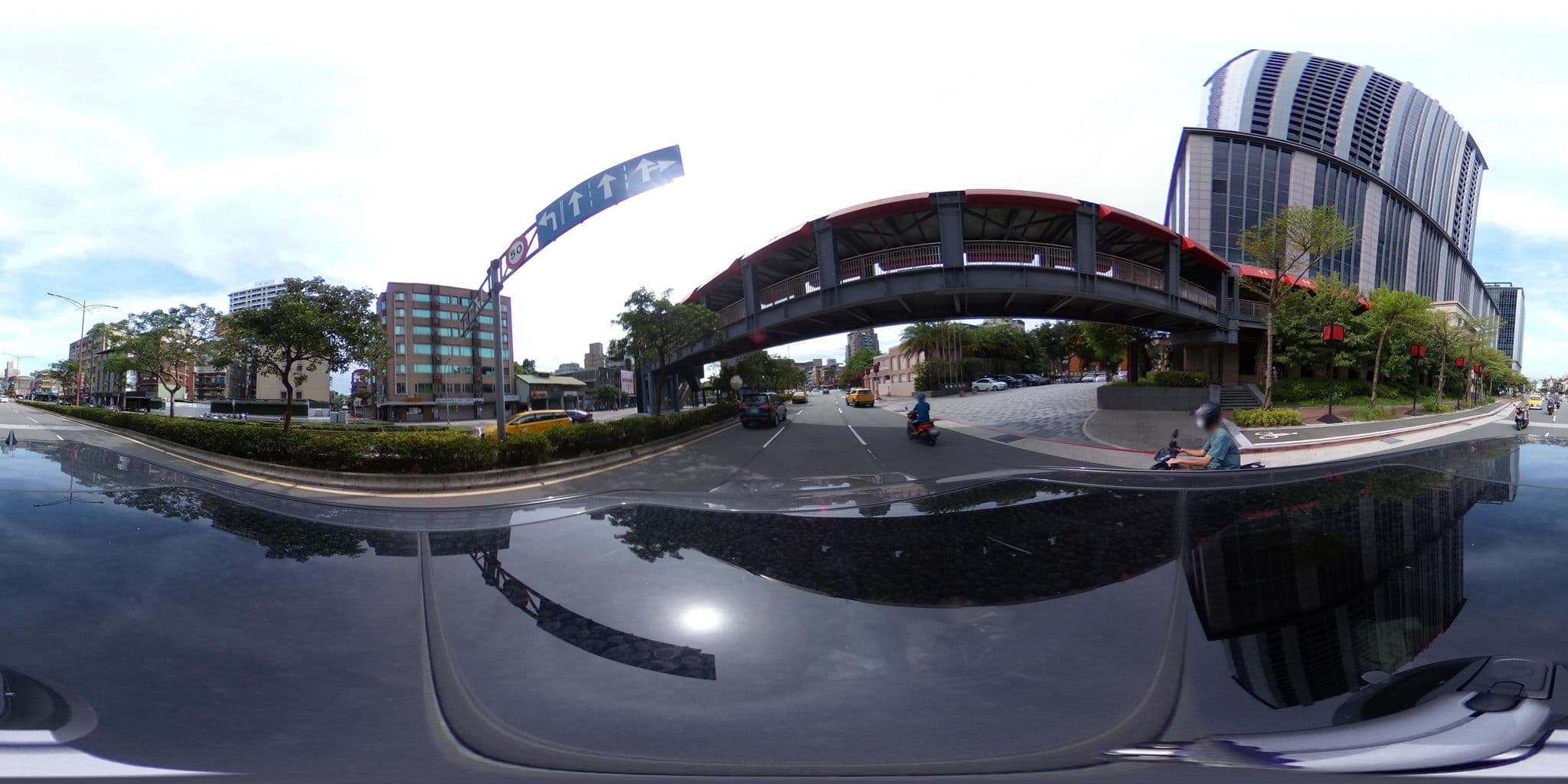 Street view near 凱達大飯店, Taipei — © irvinfly (CC BY-SA · Mapillary)