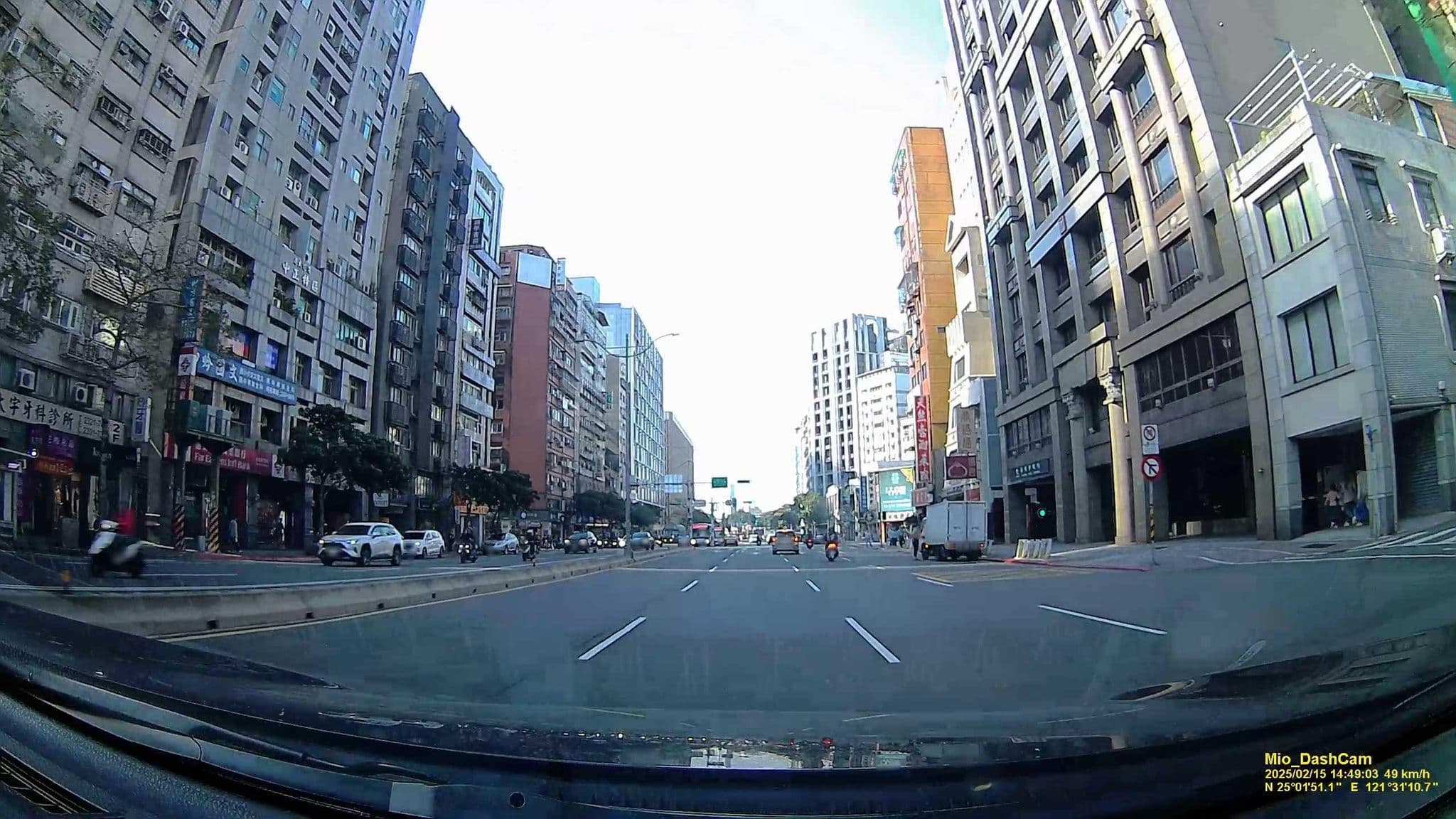 Street view near 去玩工作室, Taipei — © hcyen (CC BY-SA · Mapillary)