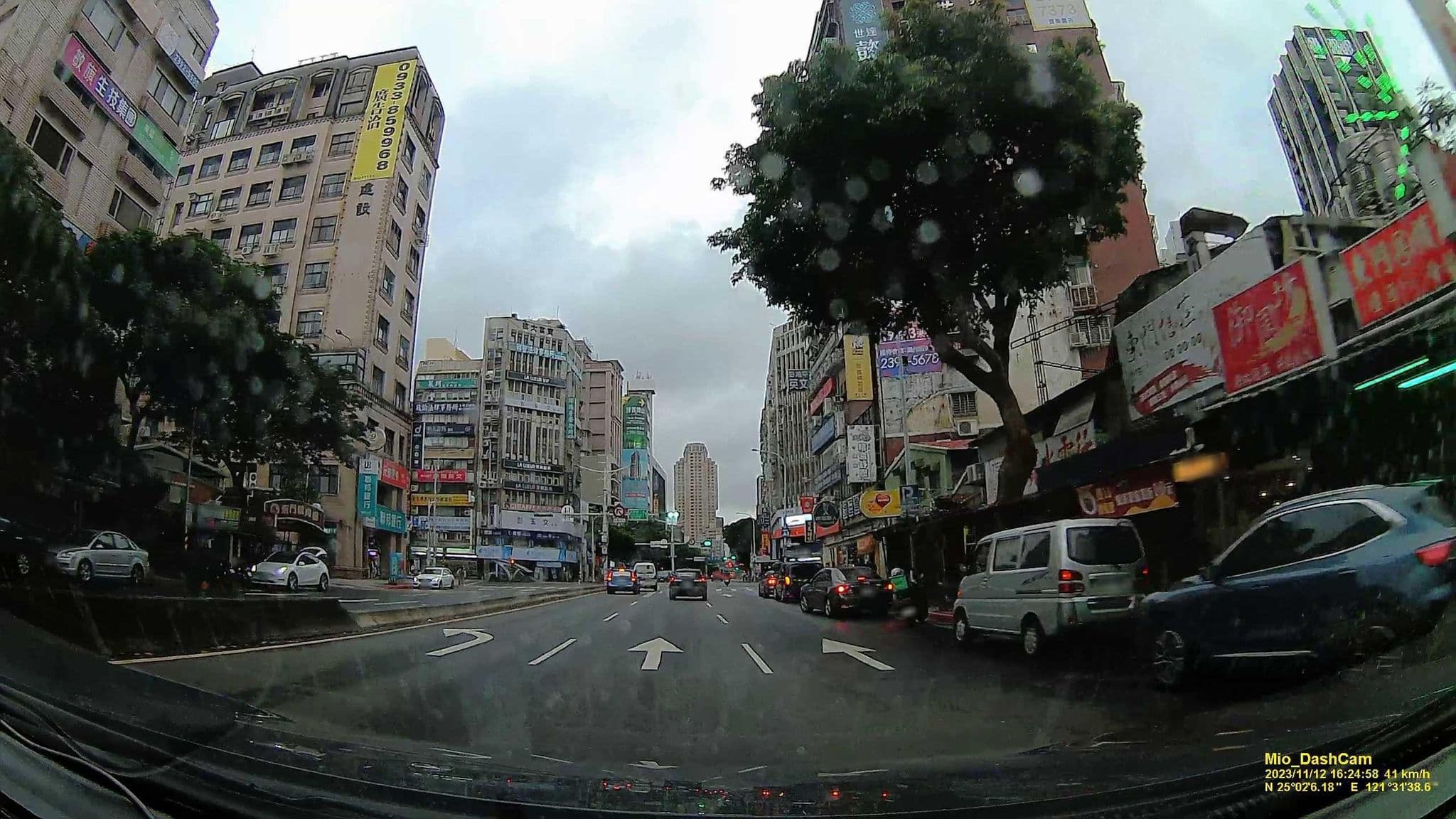 Street view near 東門大旅社, Taipei — © hcyen (CC BY-SA · Mapillary)
