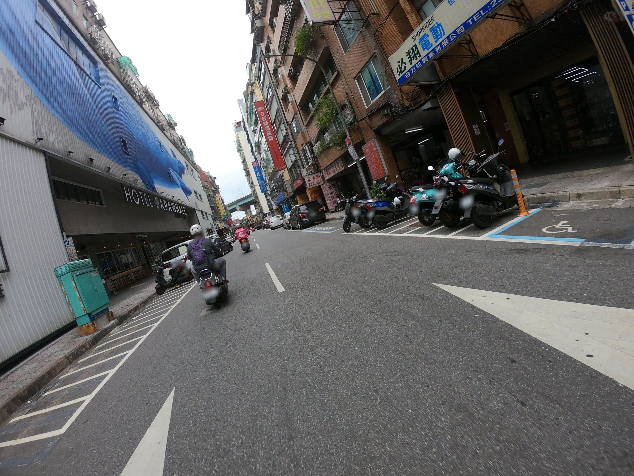 Street view near 宓琪旅社, Taipei — © heretpe2019 (CC BY-SA · Mapillary)
