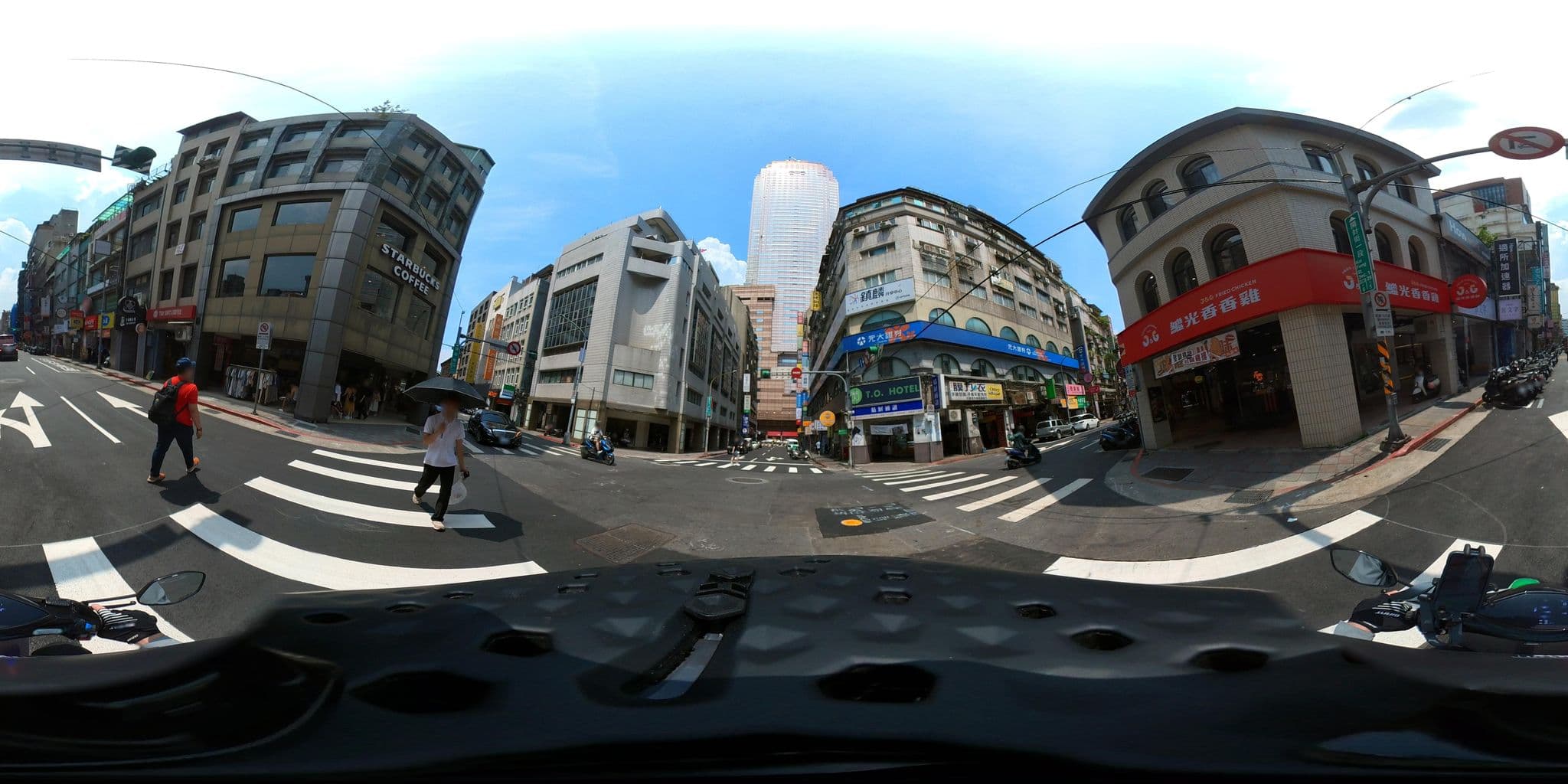 Street view near 皇家飯店 Royal Hotel, Taipei — © irvinfly (CC BY-SA · Mapillary)