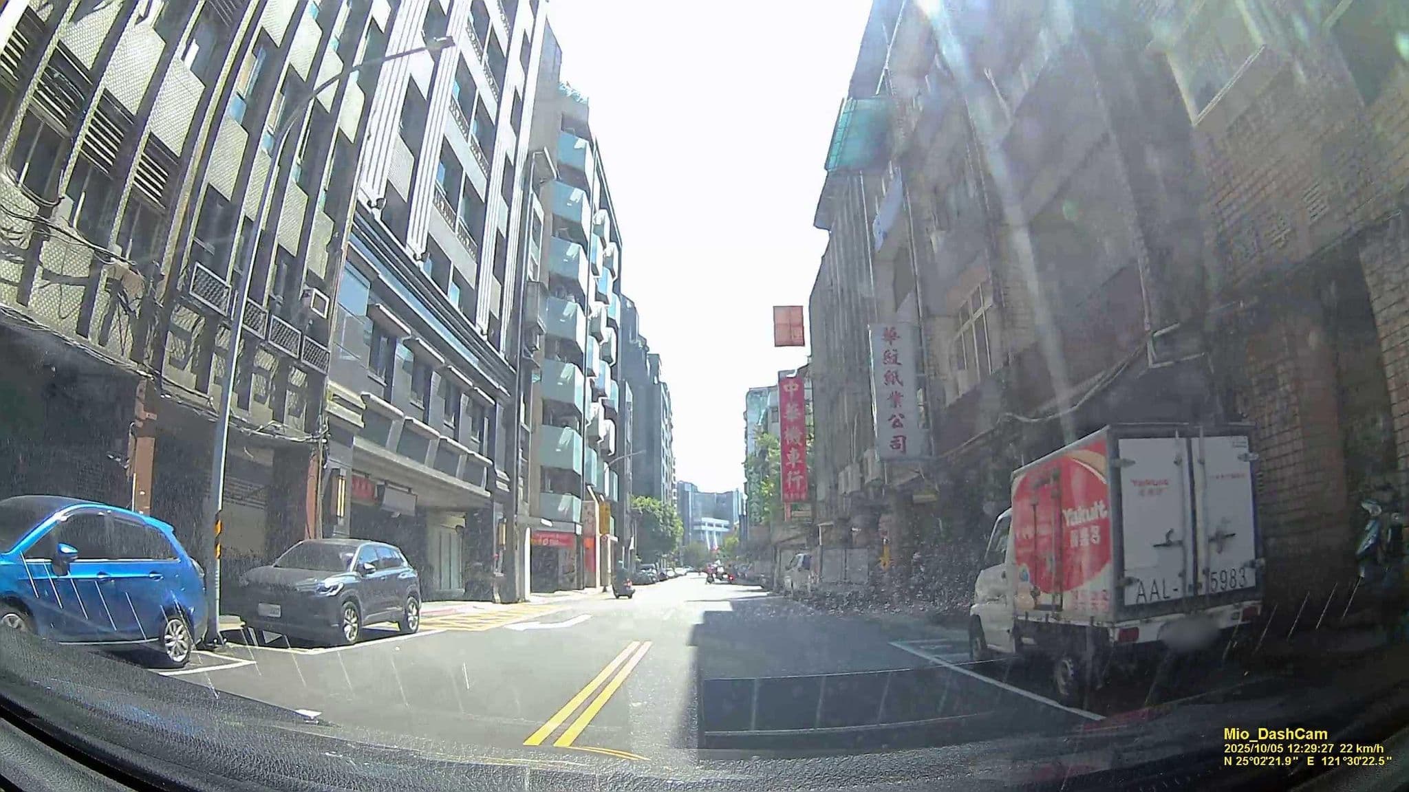 Street view near 都會賓館, Taipei — © hcyen (CC BY-SA · Mapillary)
