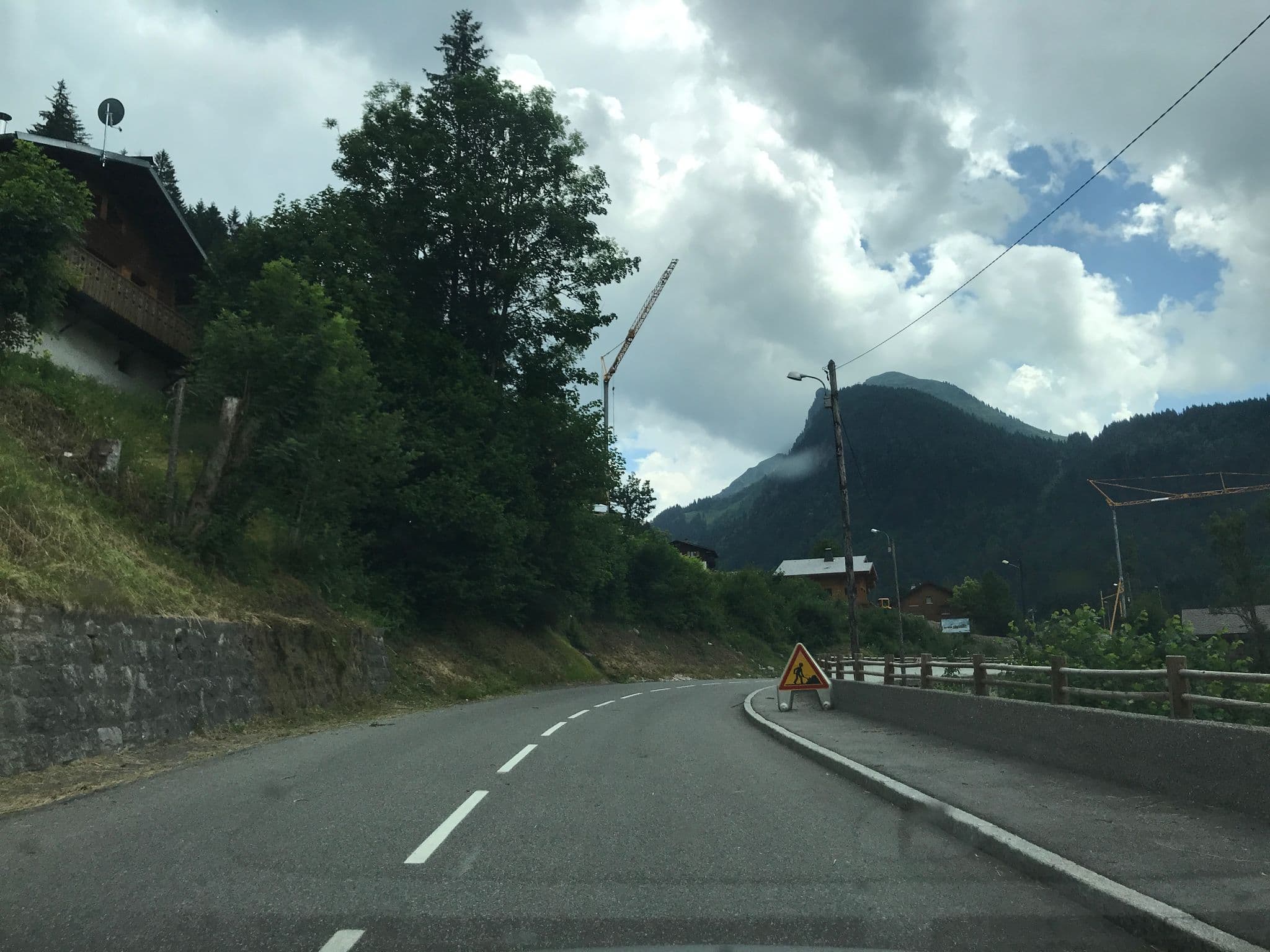 Street view near Émile, Morzine