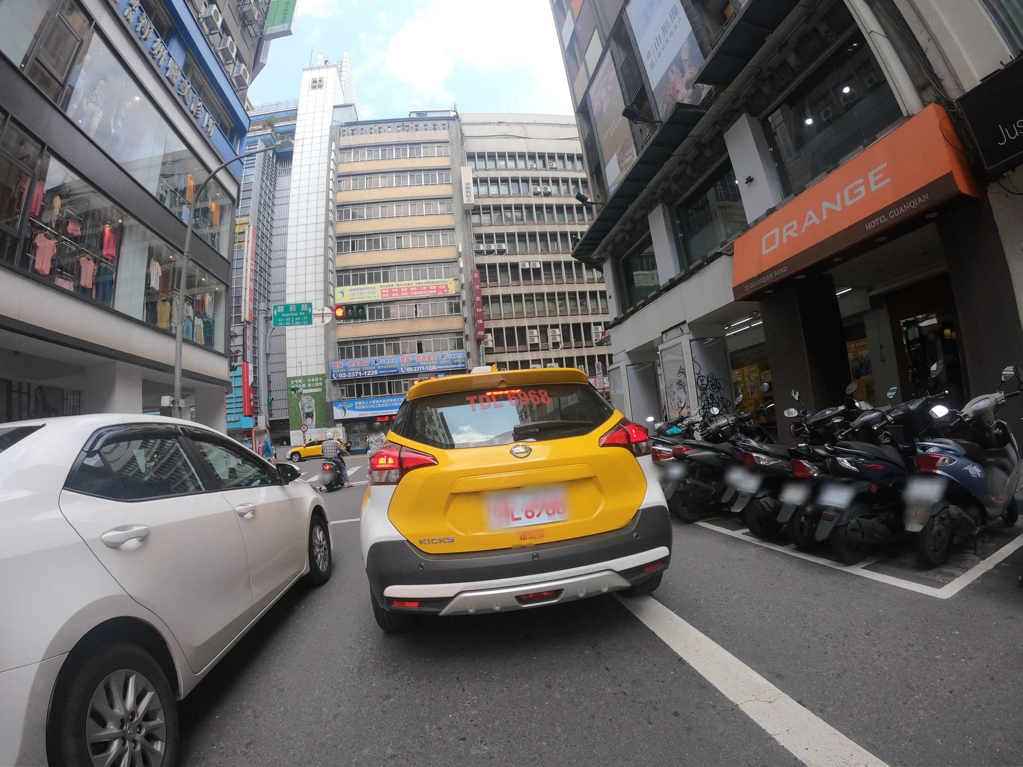Street view near 名邑旅館 Miyi Hotel, Taipei — © heretpe2019 (CC BY-SA · Mapillary)