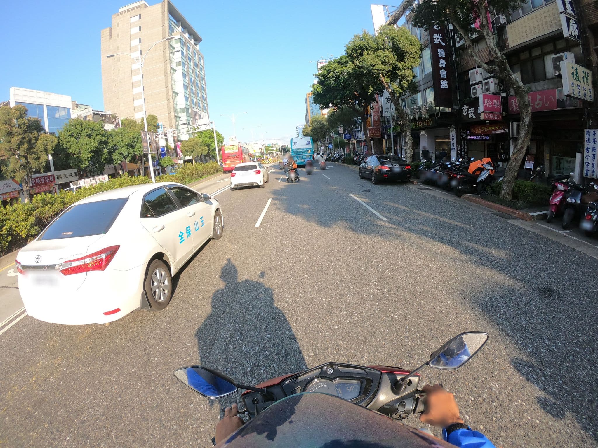 Street view near Travel Talk Taipei Backpackers Hostel, Taipei — © heretpe2019 (CC BY-SA · Mapillary)