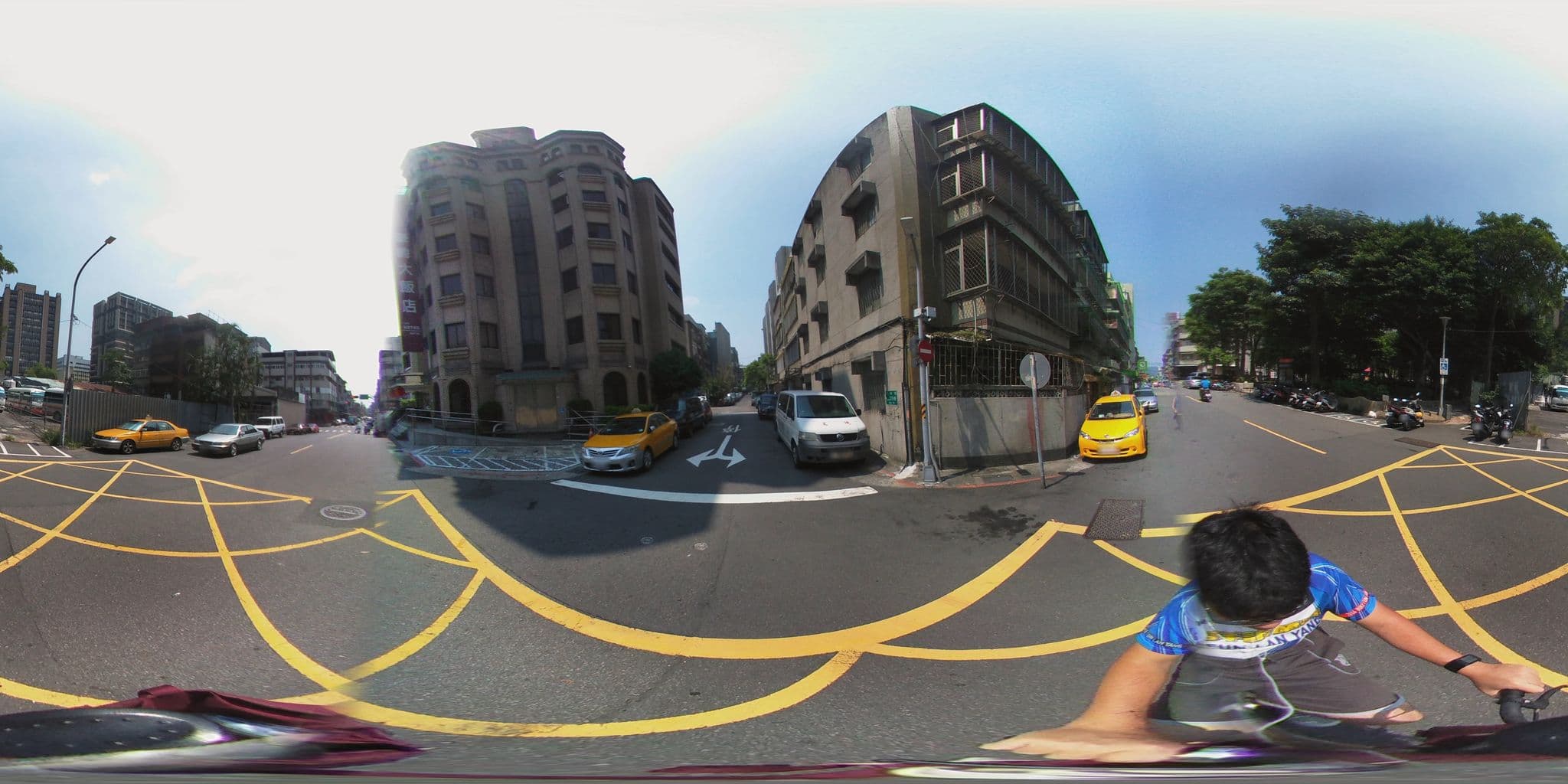Street view near 702, Taipei — © shangkuanlc (CC BY-SA · Mapillary)