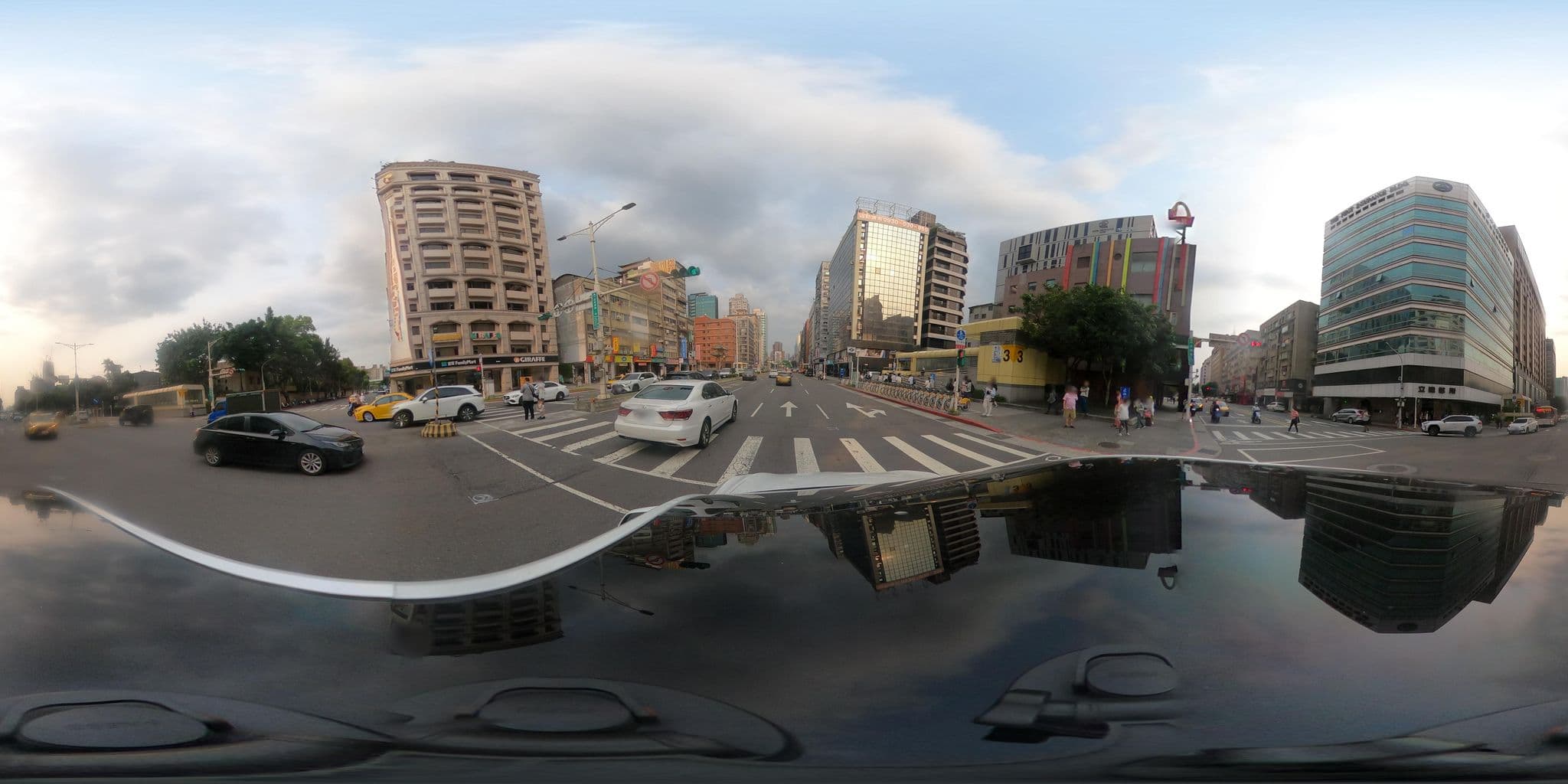 Street view near Nihao @ Casa, Taipei — © lisbethw1130 (CC BY-SA · Mapillary)