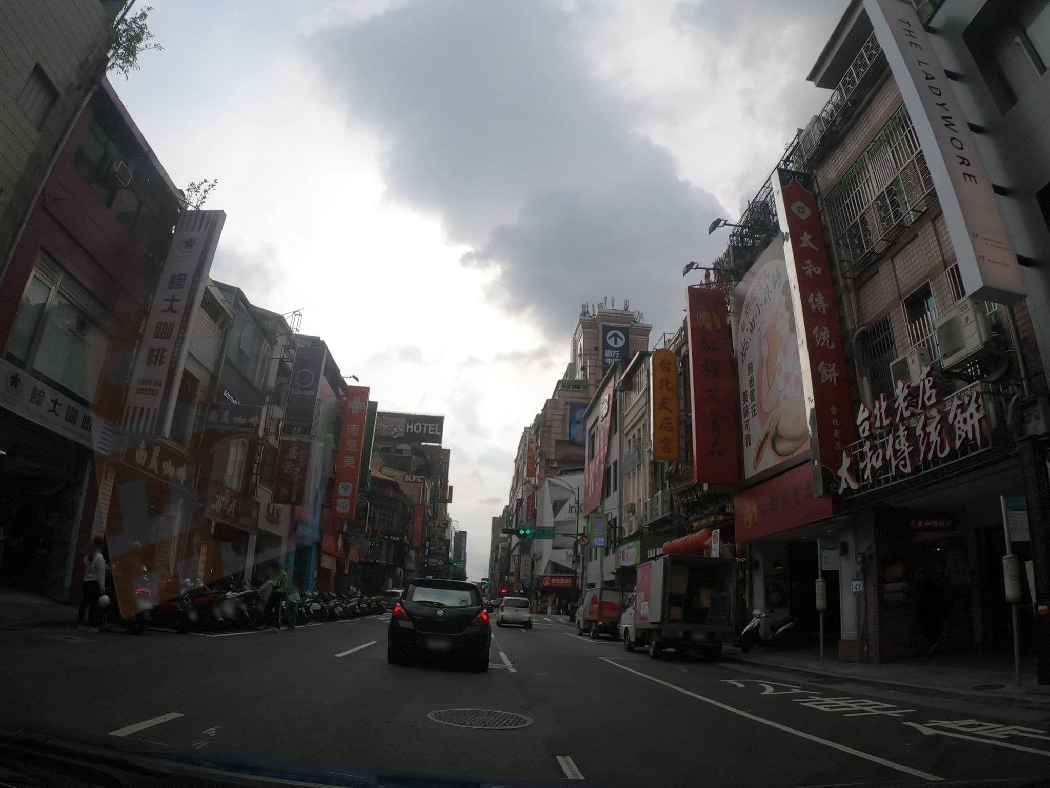 Street view near 璞麗商旅 Hotel Puri, Taipei — © heretpe2019 (CC BY-SA · Mapillary)