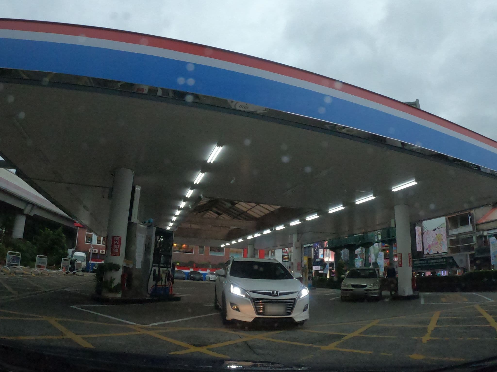 Street view near Mono'tel, Taipei — © heretpe2019 (CC BY-SA · Mapillary)