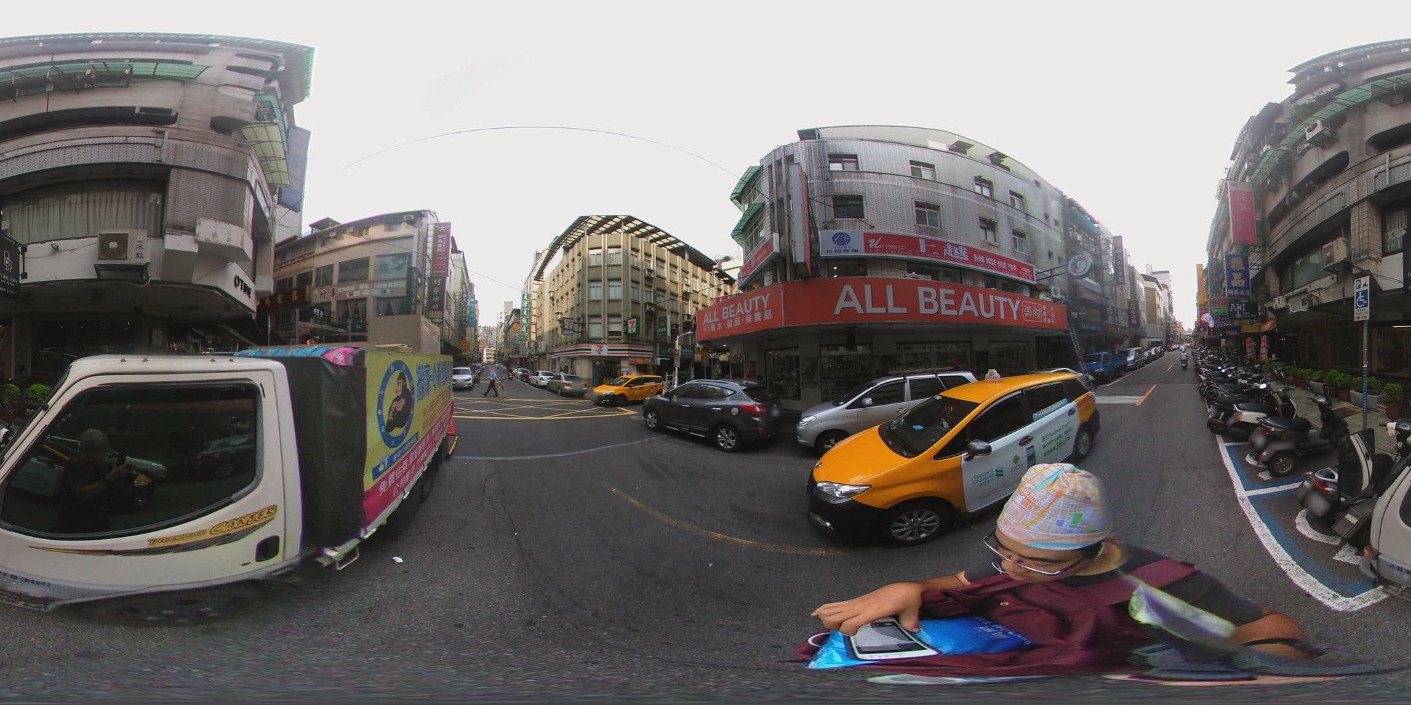 Street view near 舞衣新宿(中山館) Mai Hotel(Zhongshan), Taipei — © shangkuanlc (CC BY-SA · Mapillary)