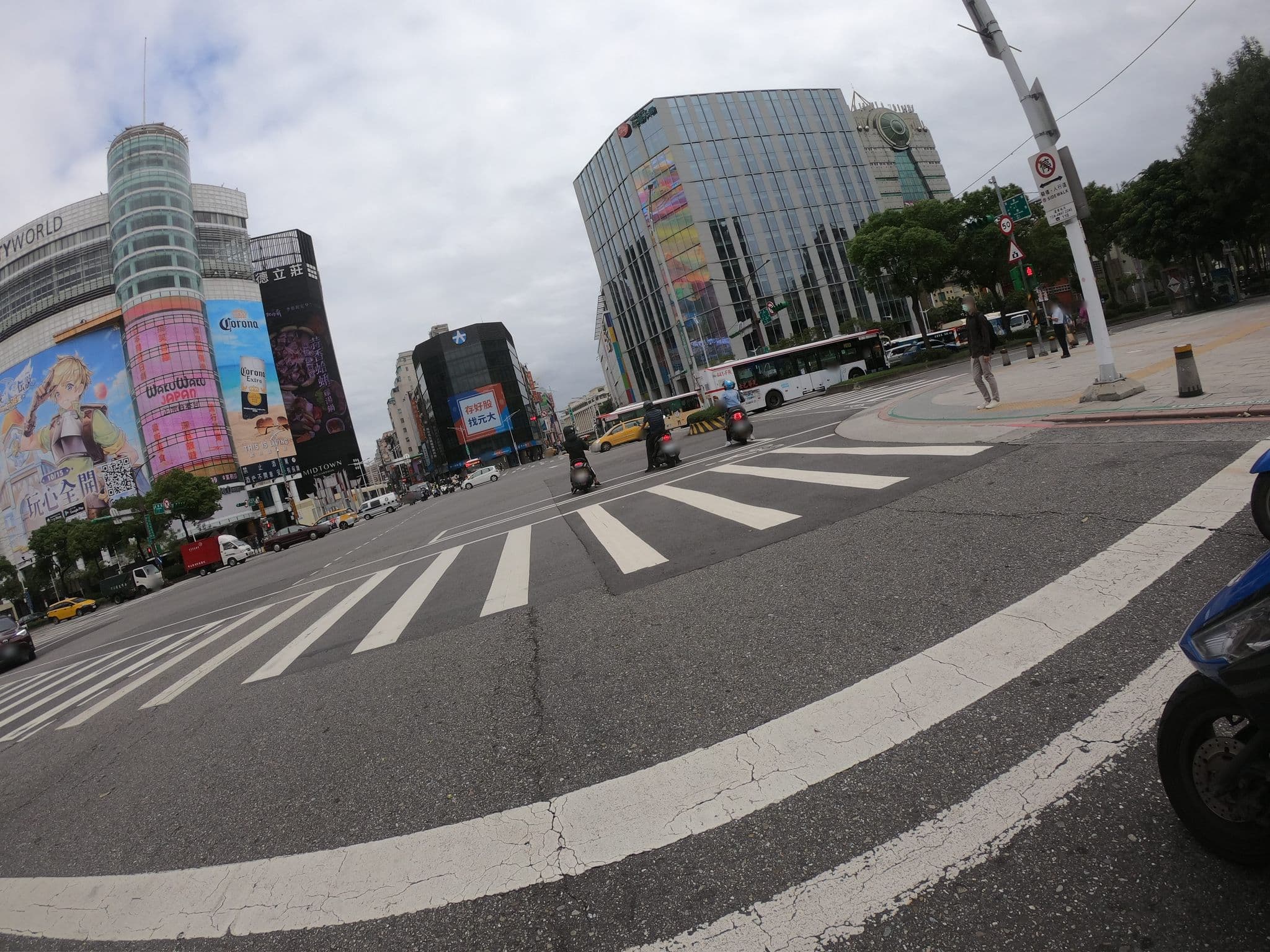Street view near 台北天禾旅店 Taipei Timho Hotel, Taipei — © heretpe2019 (CC BY-SA · Mapillary)