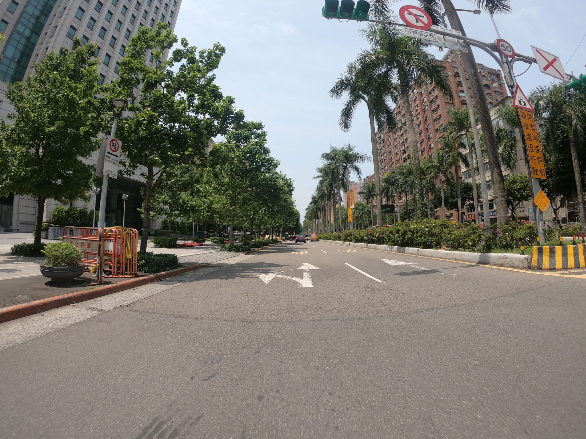 Street view near 百花商務飯店 Many Flower Business Hotel, Taipei — © heretpe2019 (CC BY-SA · Mapillary)