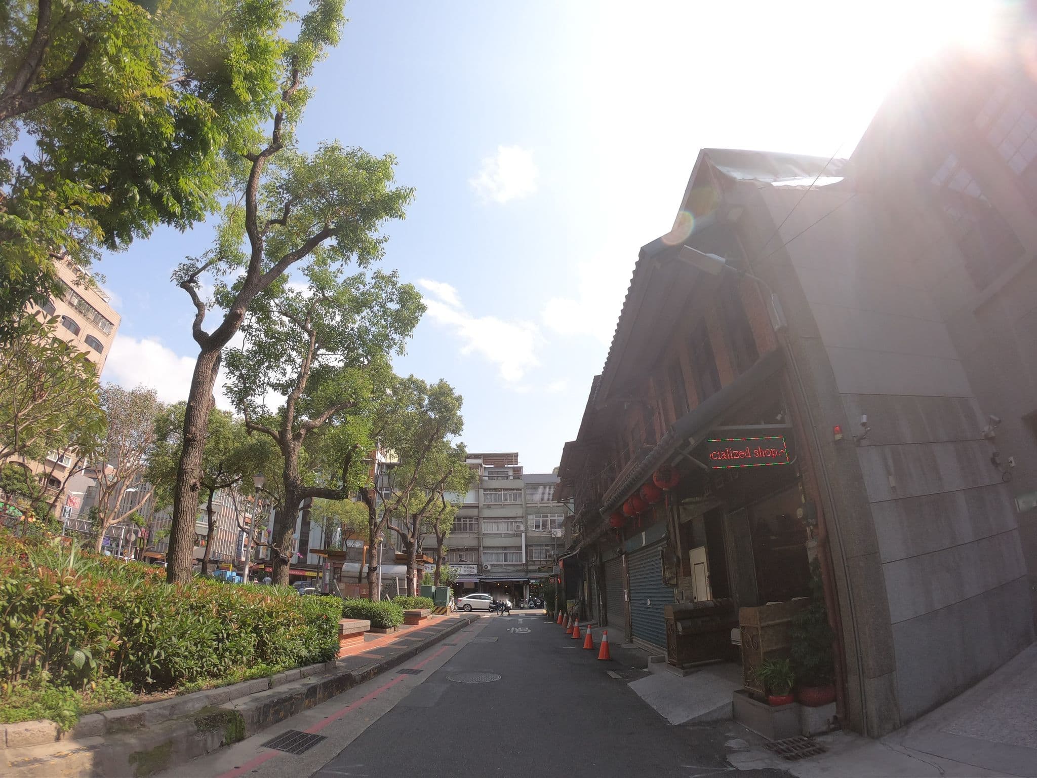 Street view near 旅行時光 Vintage Travel & Hostel, Taipei — © heretpe2019 (CC BY-SA · Mapillary)