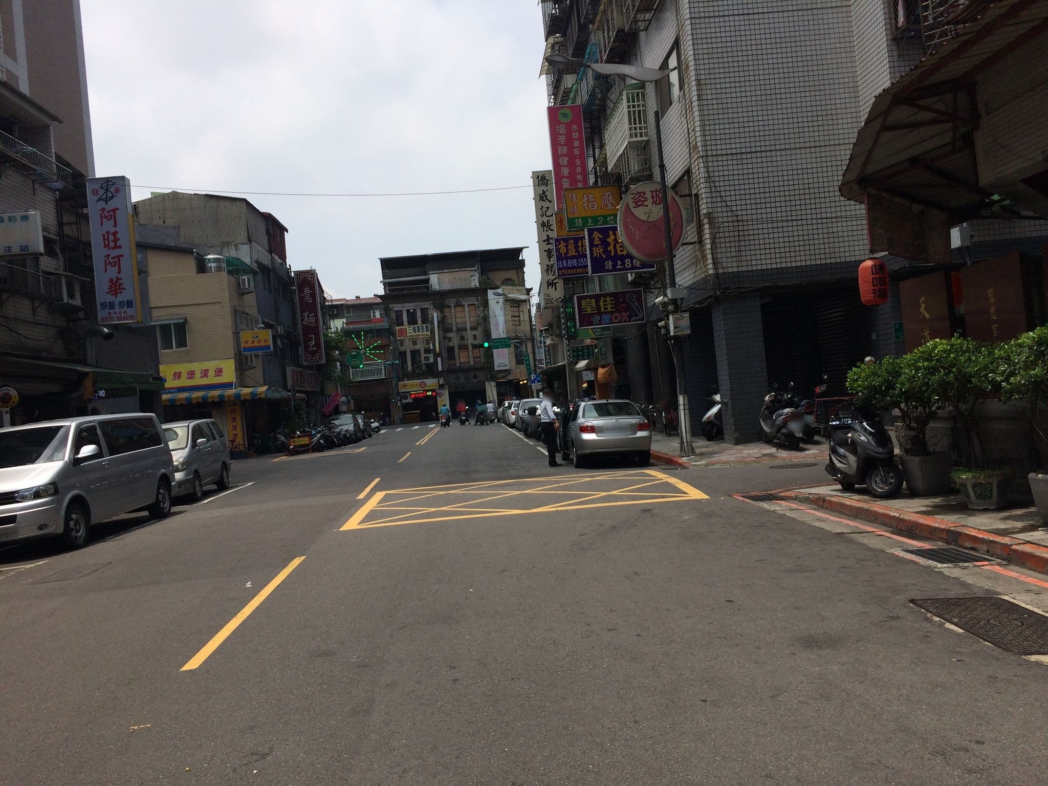 Street view near 建山大旅社, Taipei — © shangkuanlc (CC BY-SA · Mapillary)