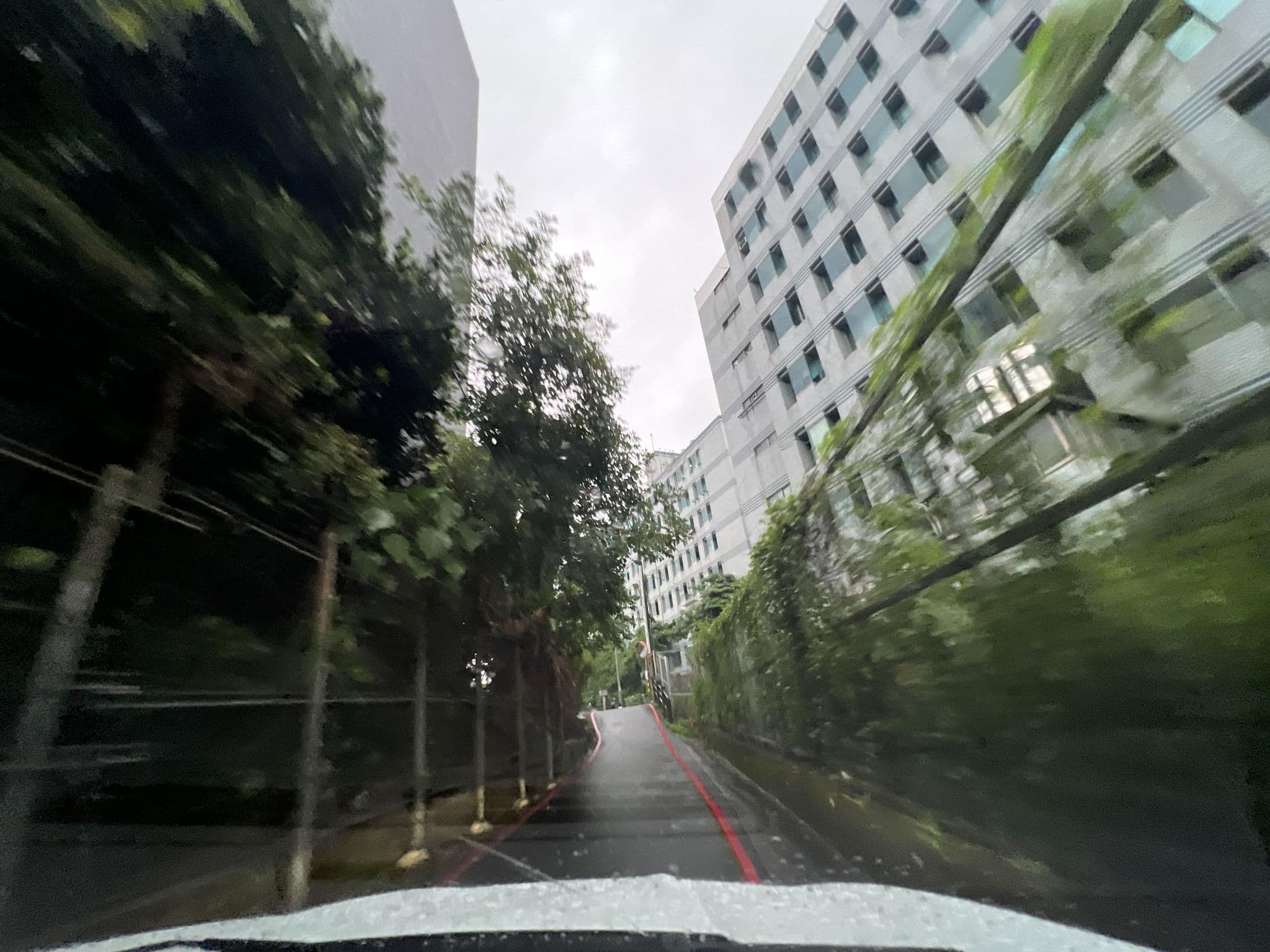 Street view near 挪威森林新店館, Taipei — © irvinfly (CC BY-SA · Mapillary)