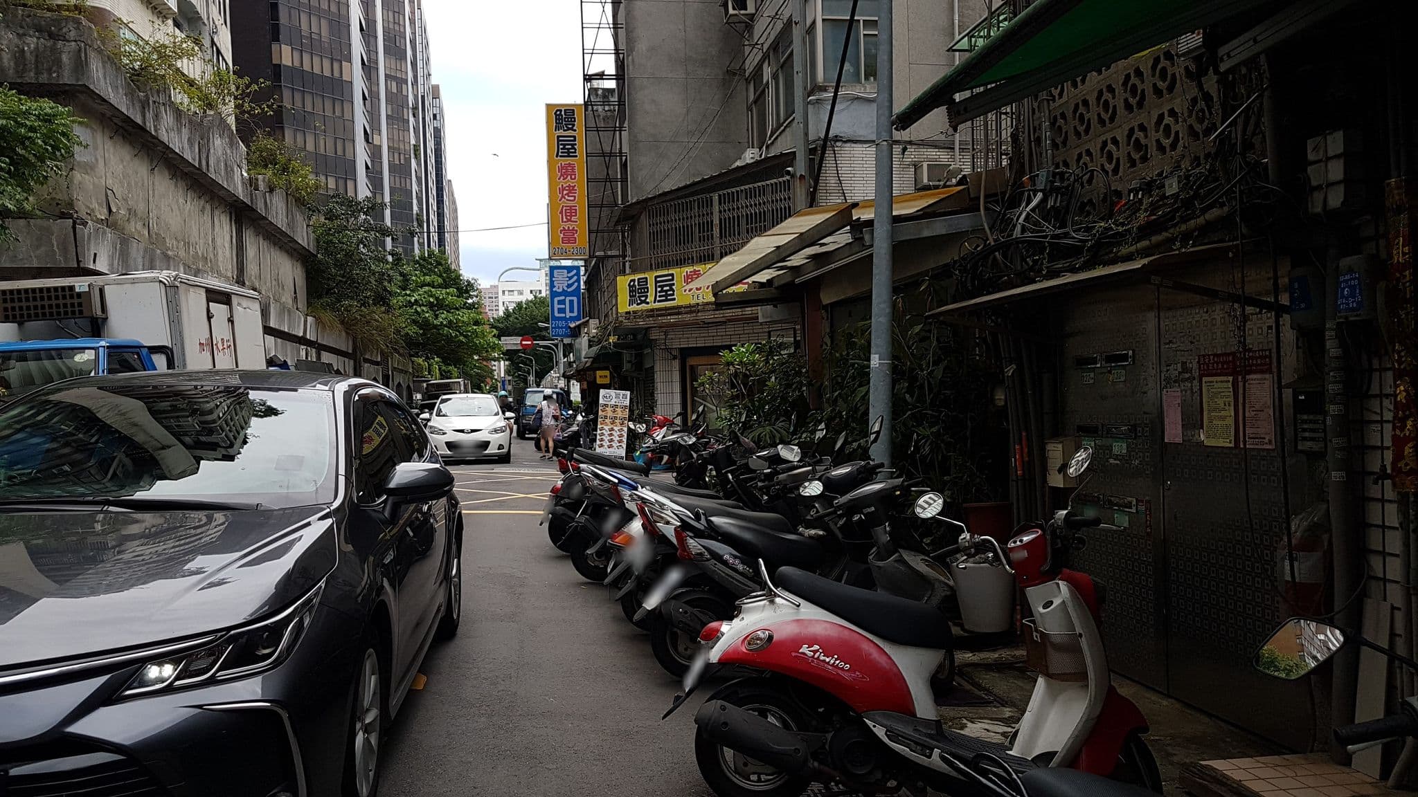 Street view near 敦南誠居, Taipei — © supaplex (CC BY-SA · Mapillary)