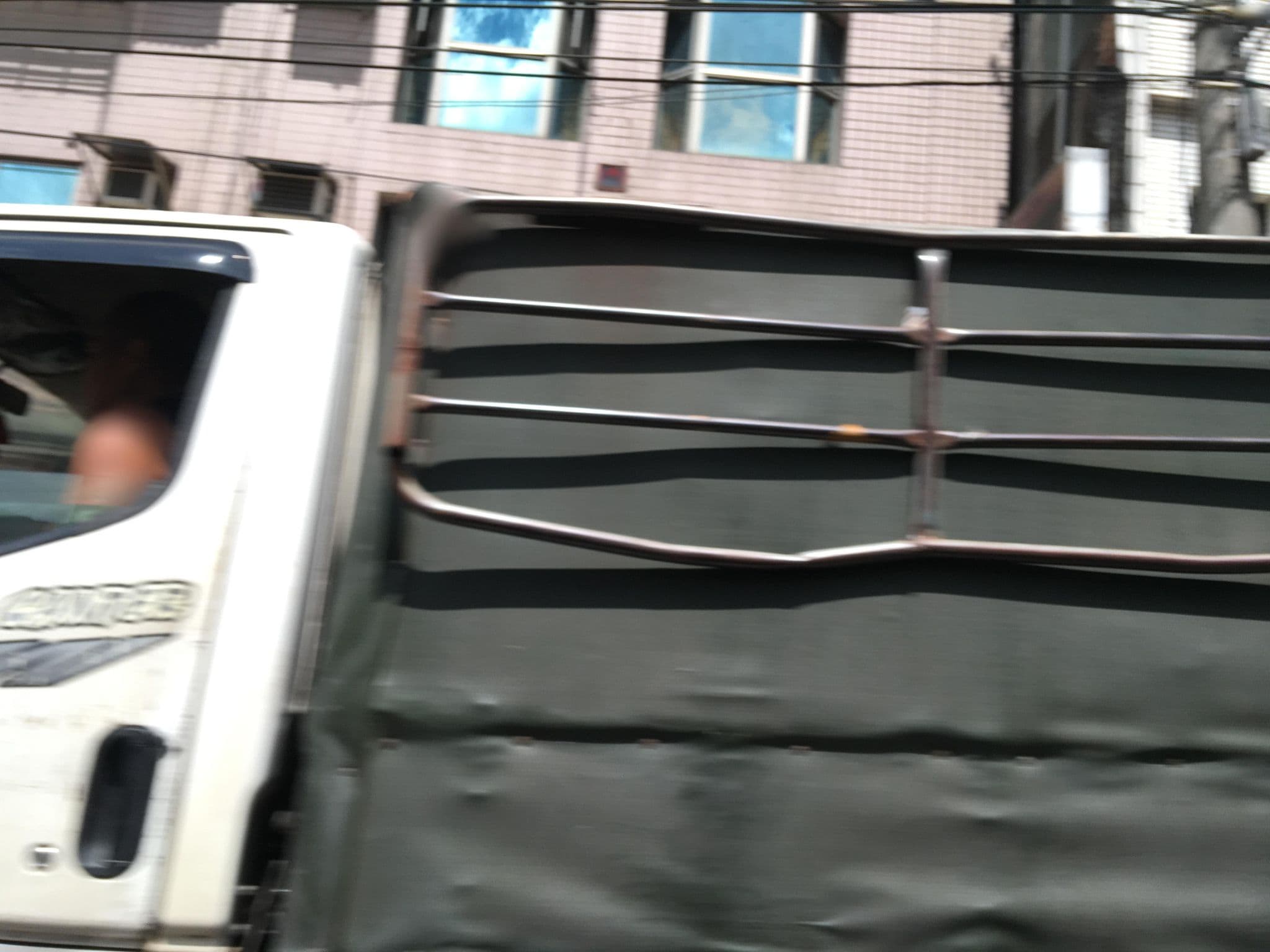 Street view near 歐風汽車旅館, Wulai — © ChenJJ (CC BY-SA · Mapillary)