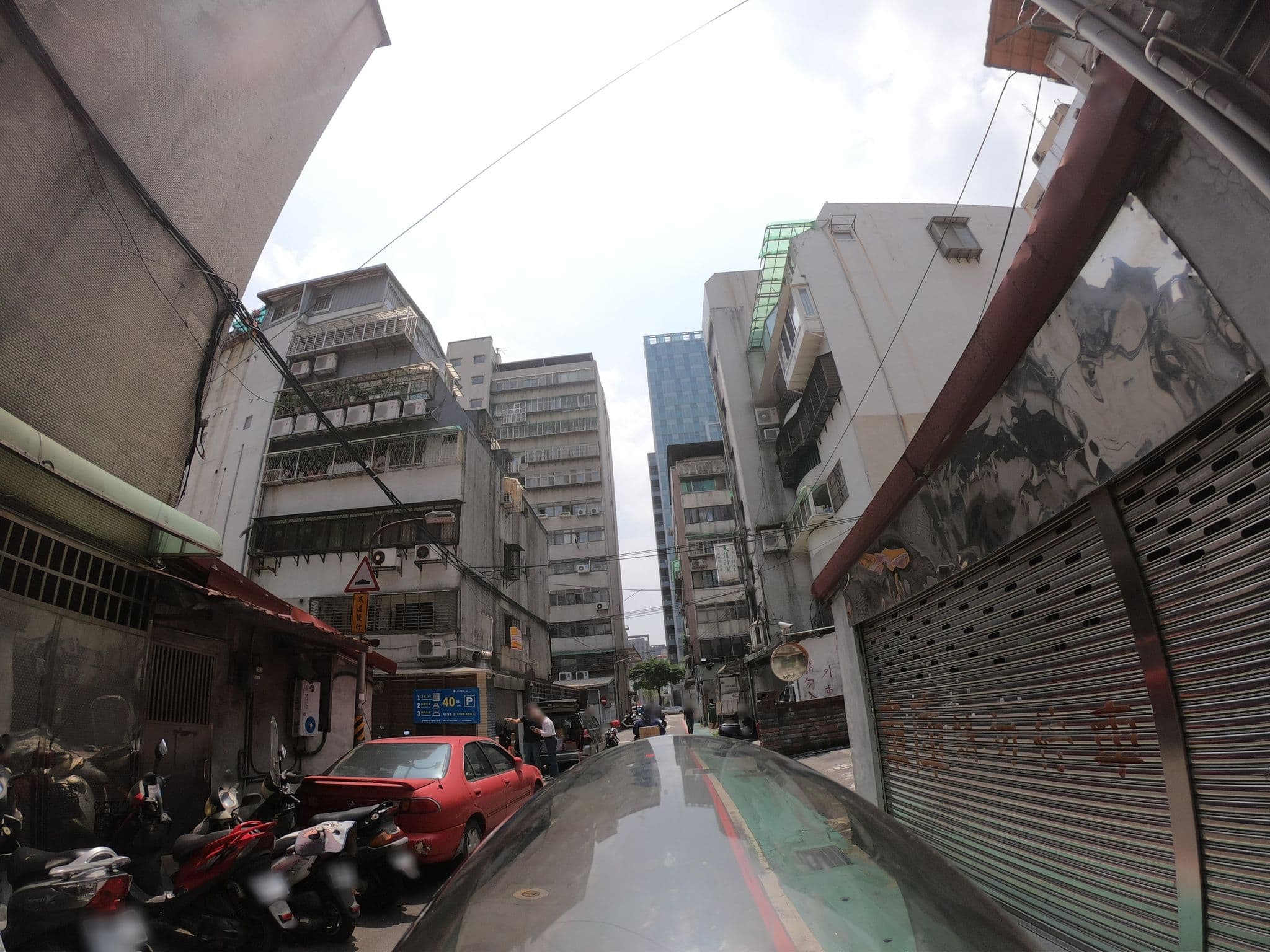 Street view near 苓旅中山館-lininn zhongshan, Taipei — © heretpe2019 (CC BY-SA · Mapillary)