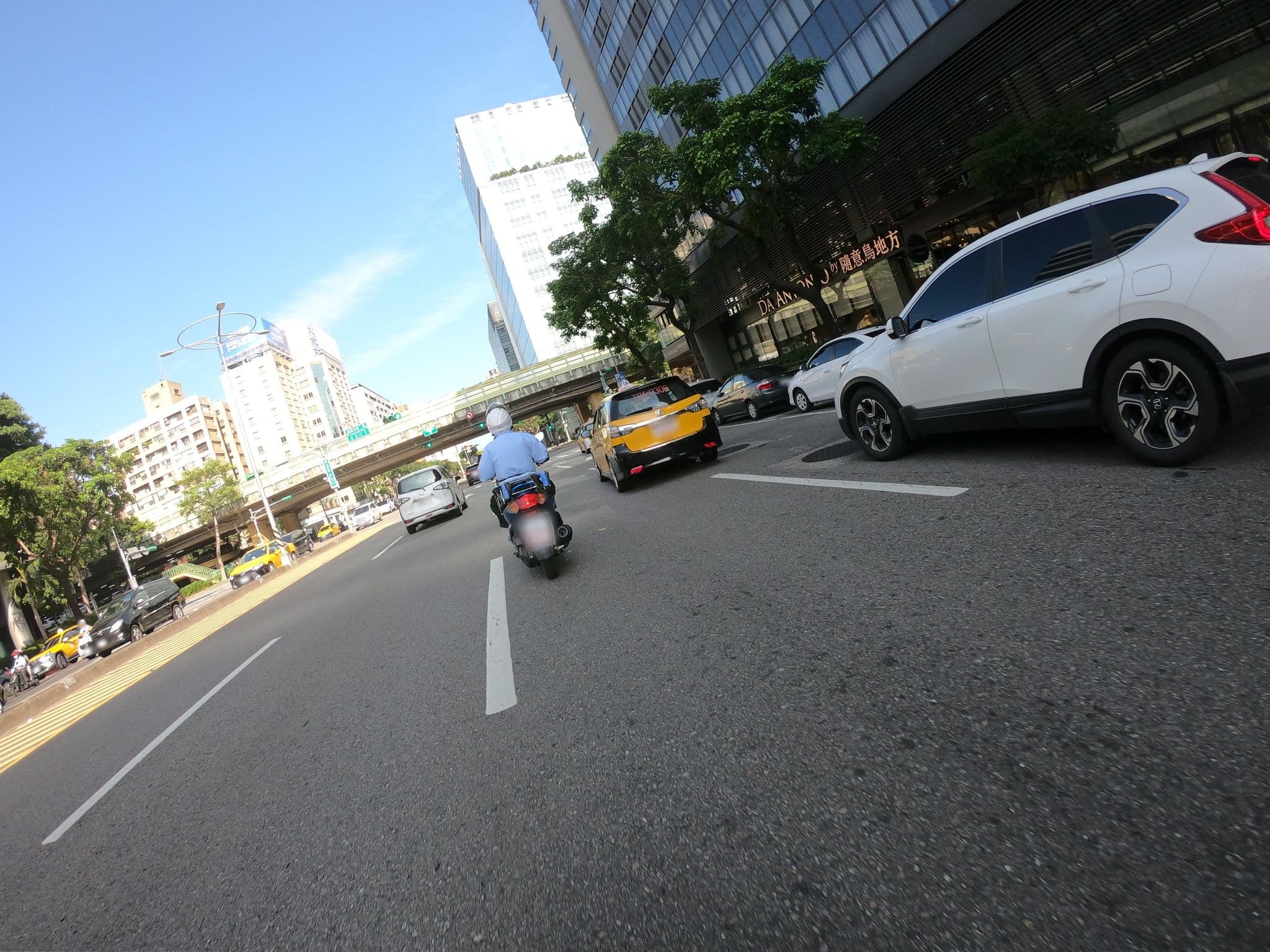 Street view near 民生通商, Taipei — © heretpe2019 (CC BY-SA · Mapillary)