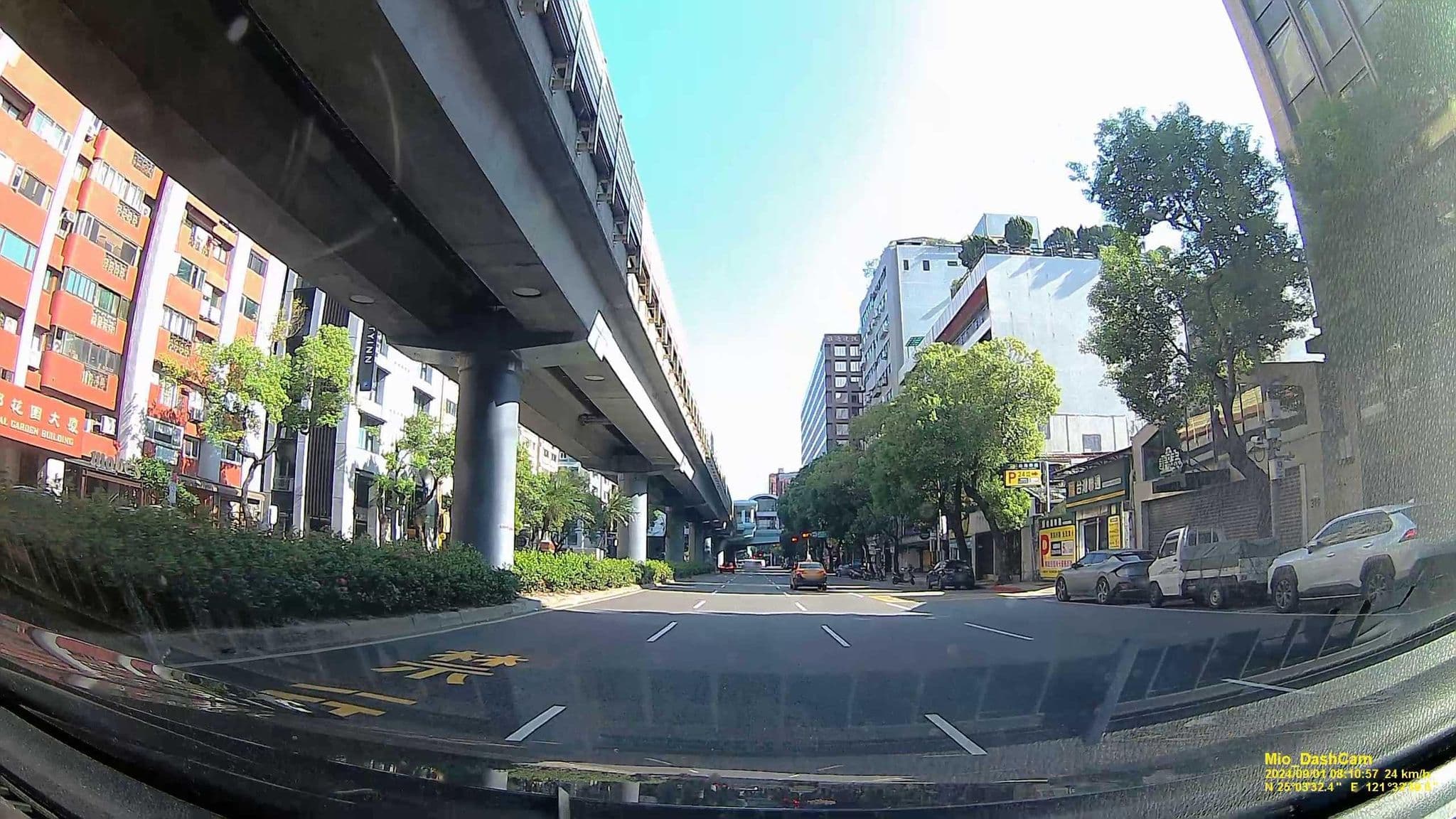 Street view near 台北馥敦飯店 Taipei Fullerton Hotel, Taipei — © hcyen (CC BY-SA · Mapillary)