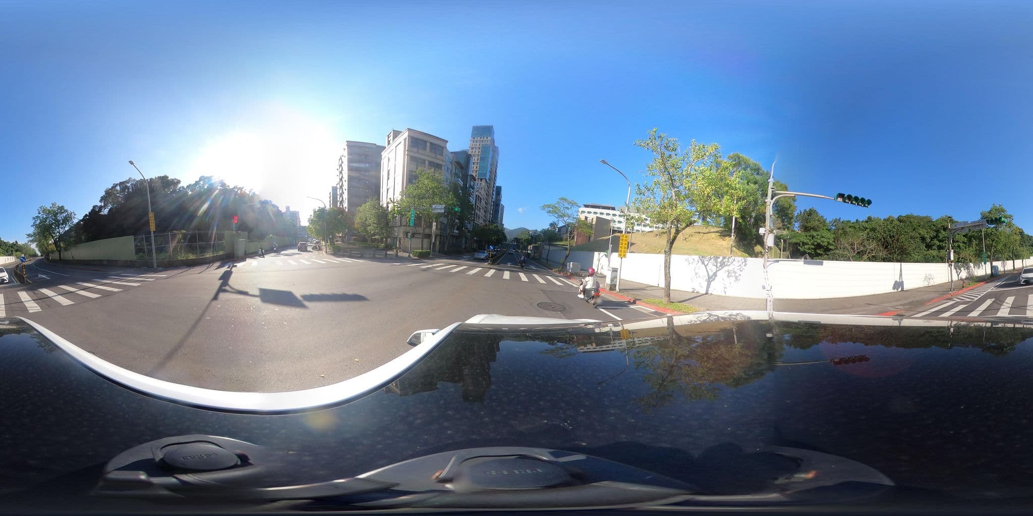 Street view near 探索頂級汽車旅館, Neihu — © lisbethw1130 (CC BY-SA · Mapillary)