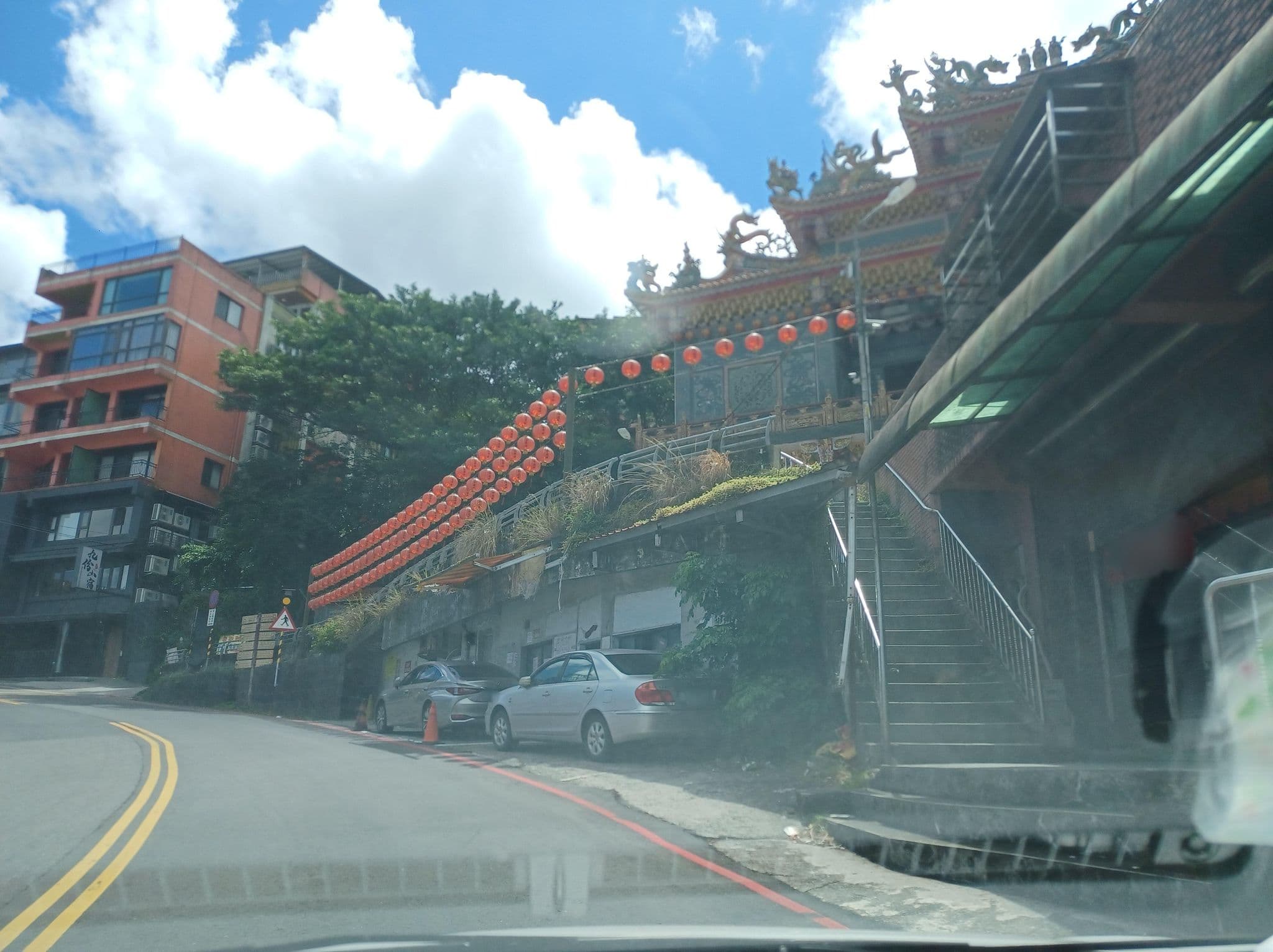 Street view near 九份不厌晴民宿, Jiufen — © lisbethw1130 (CC BY-SA · Mapillary)
