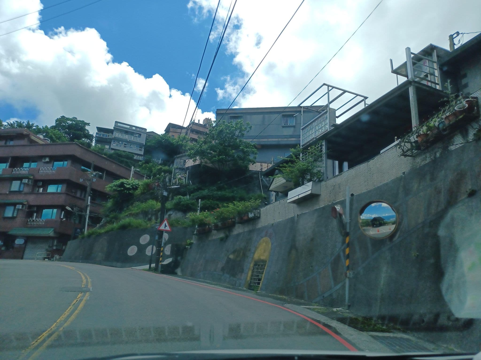 Street view near Jiufen 280 House, Jiufen — © lisbethw1130 (CC BY-SA · Mapillary)
