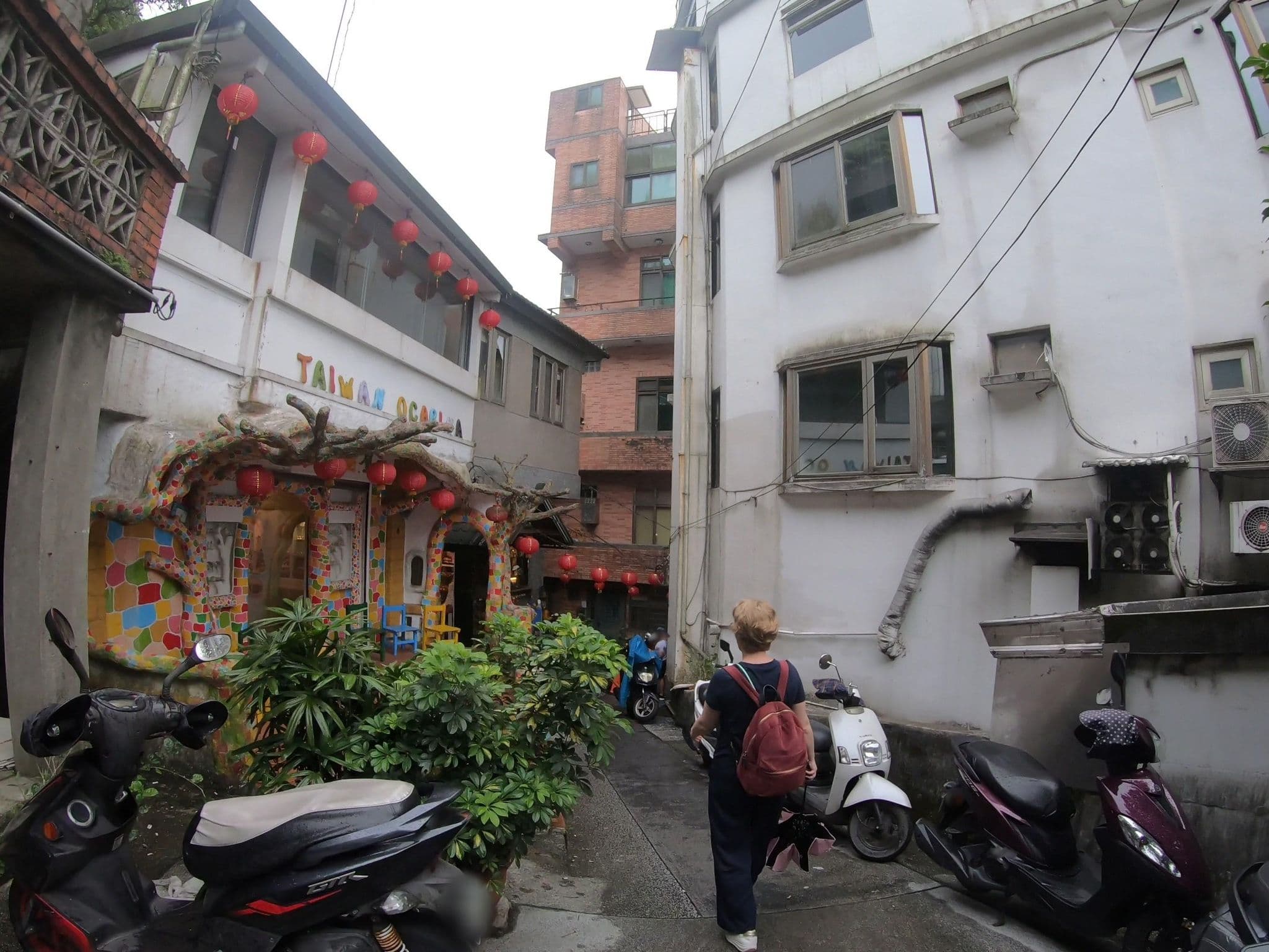 Street view near 途中.九彬 國際青年旅舎 背包客 On My Way.jiufen Hostel & Backpacker, Jiufen — © algirdasc (CC BY-SA · Mapillary)