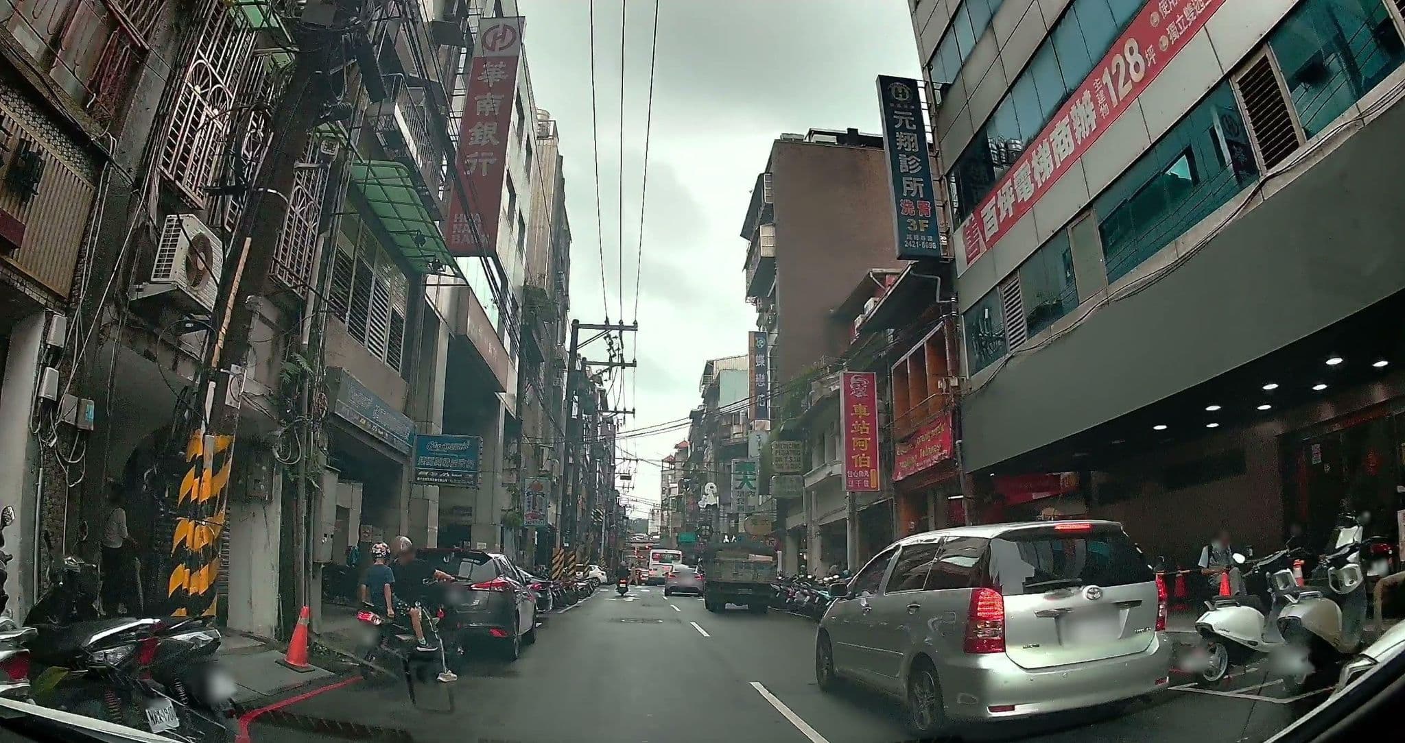 Street view near 金金商務旅館, Keelung — © irvinfly (CC BY-SA · Mapillary)