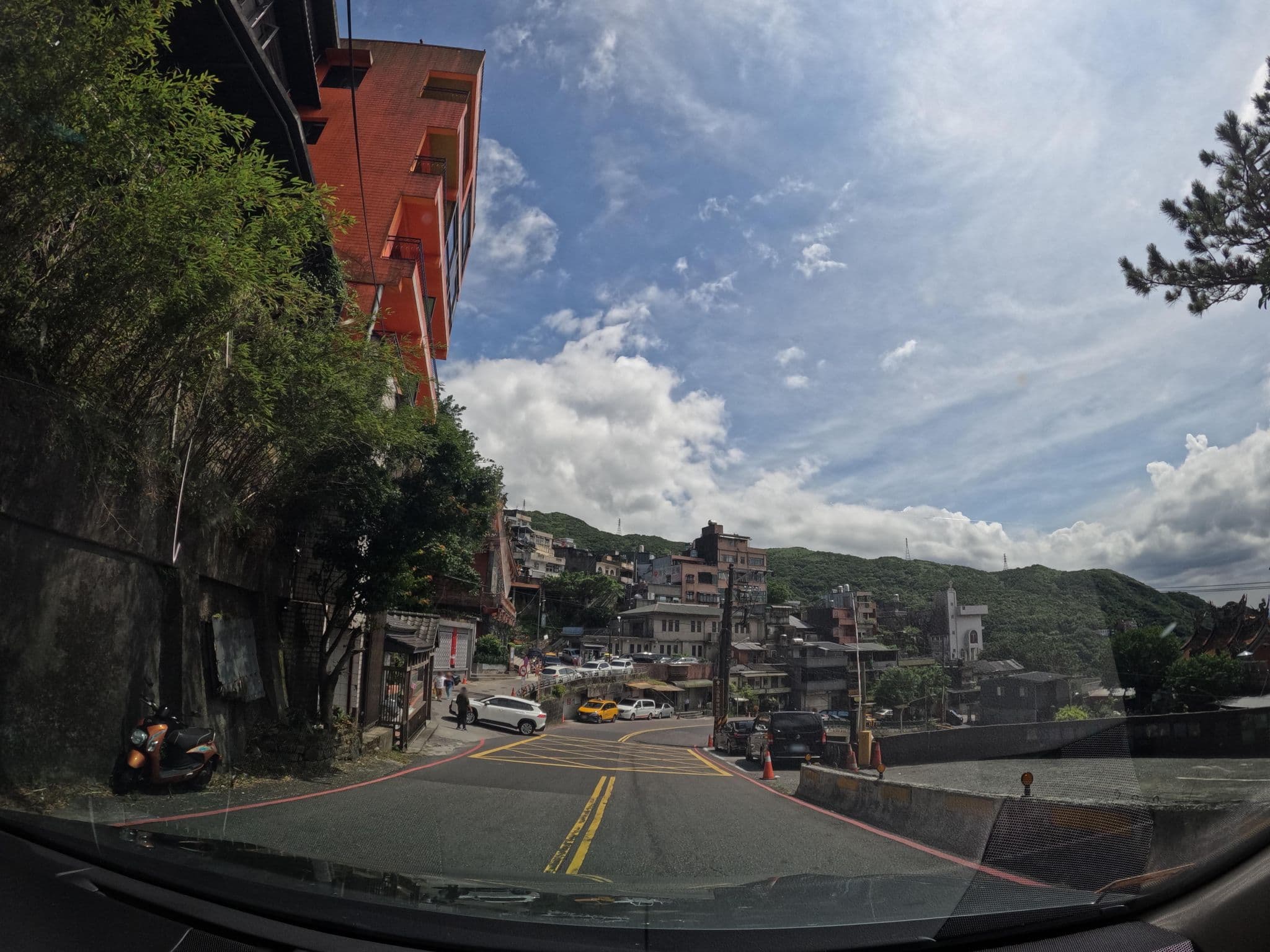 Street view near 喜來園景觀民宿, Jiufen — © littlebtc (CC BY-SA · Mapillary)