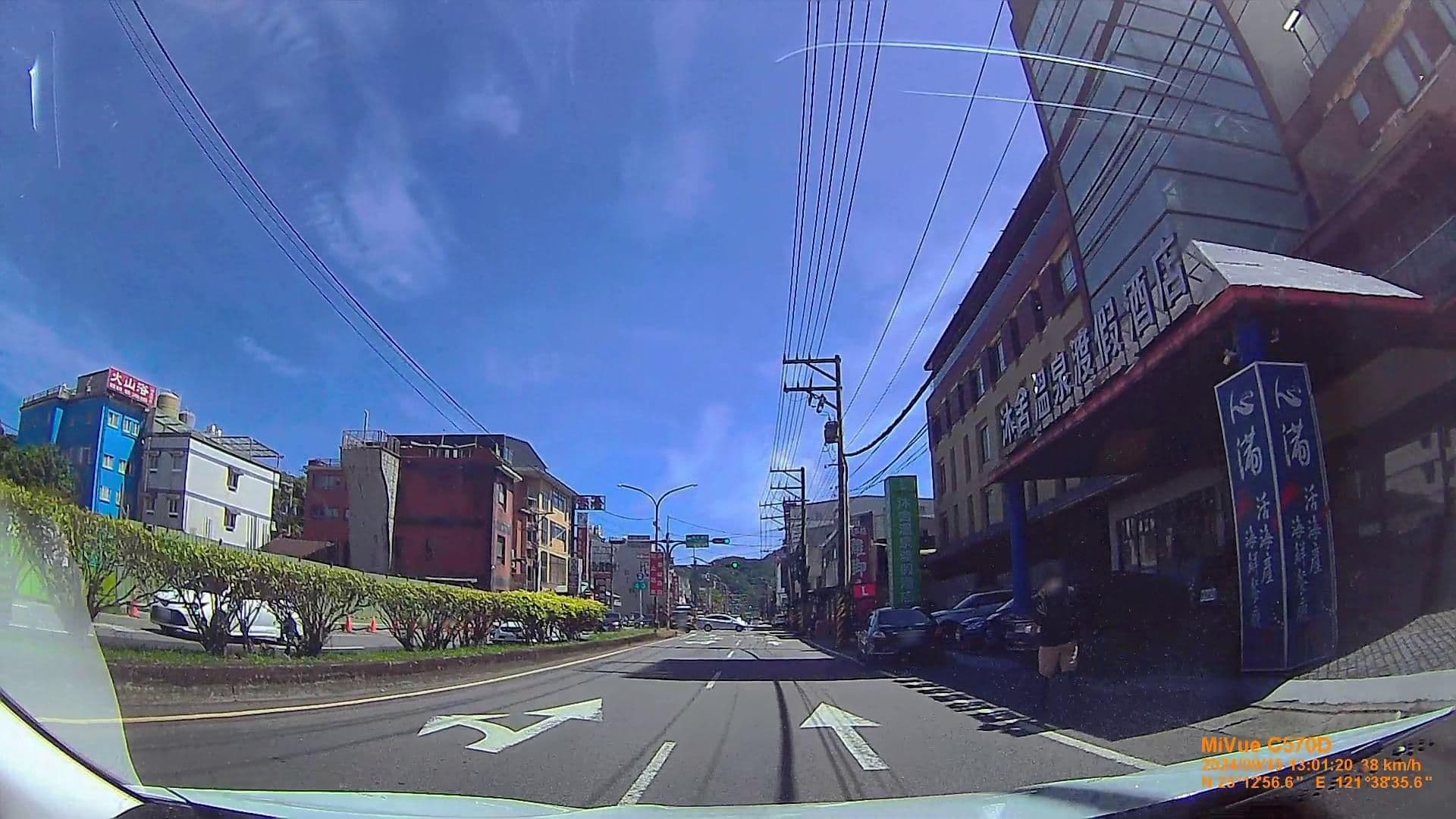 Street view near 沐舍溫泉渡假酒店 (The loft Seaside Hotel), Shimen — © chimin17 (CC BY-SA · Mapillary)
