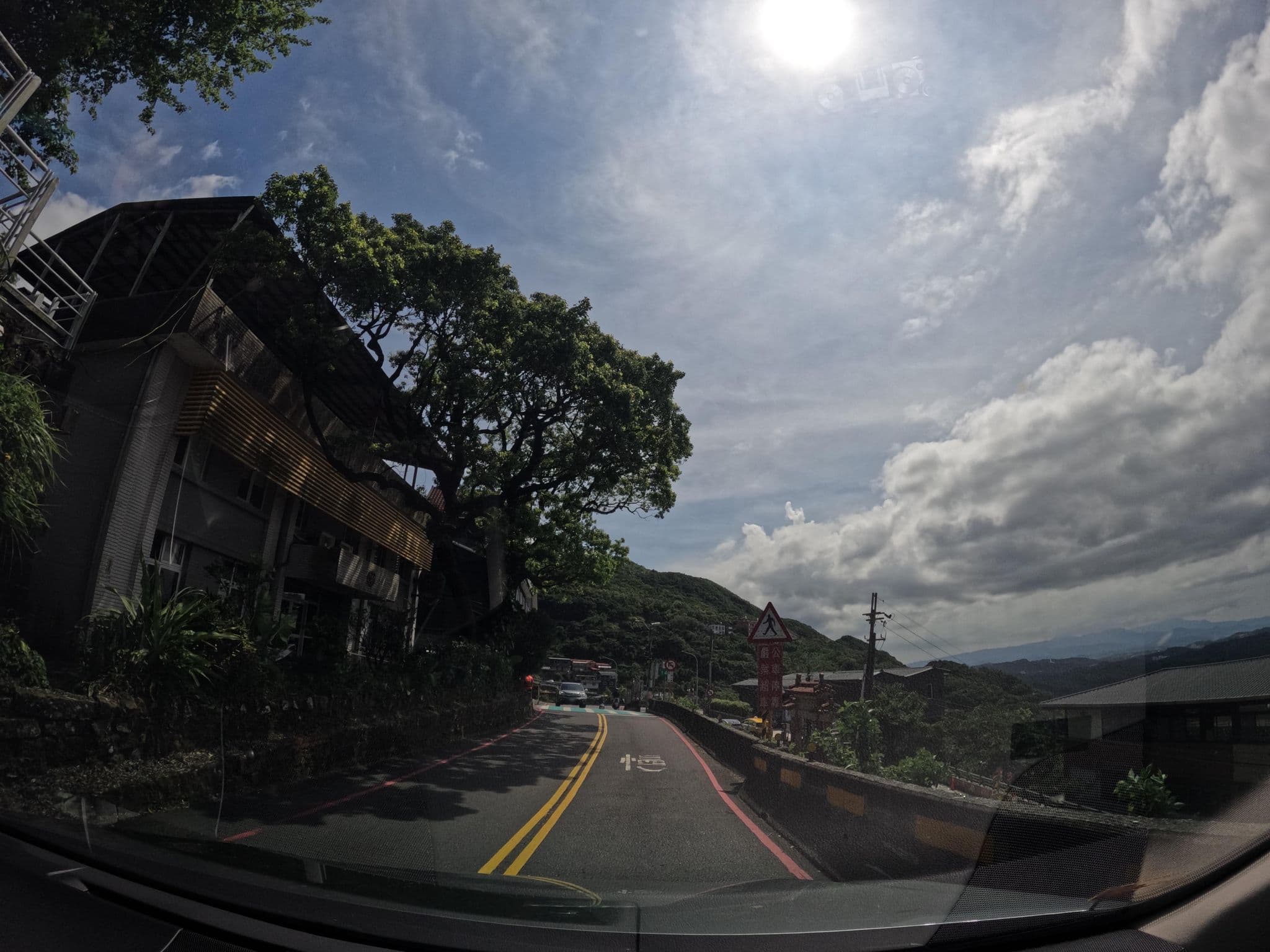 Street view near Arabian Nights B&B (九份天方夜譚), Jiufen — © littlebtc (CC BY-SA · Mapillary)