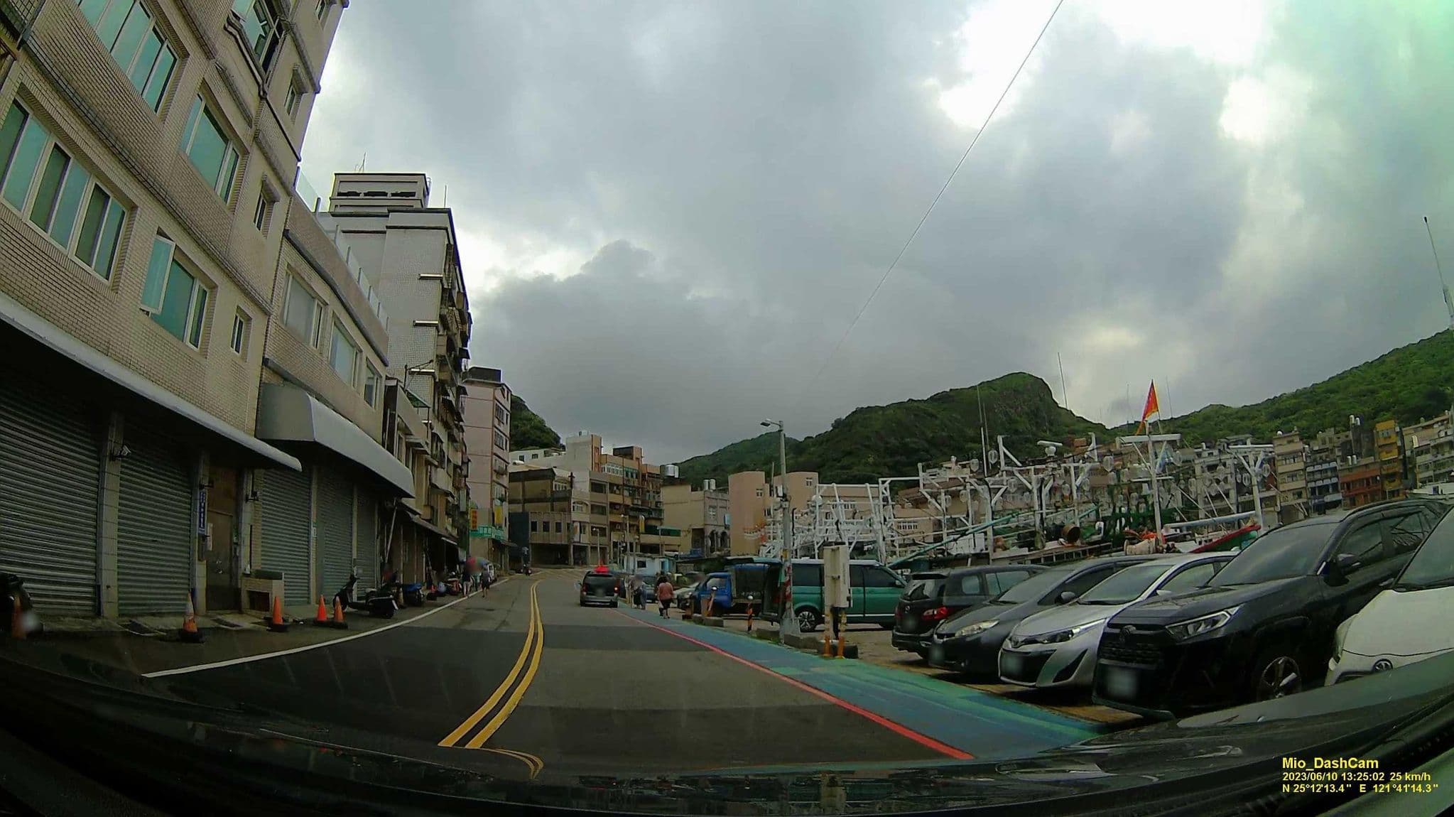 Street view near 海洋之家民宿 Ocean House, Keelung — © hcyen (CC BY-SA · Mapillary)