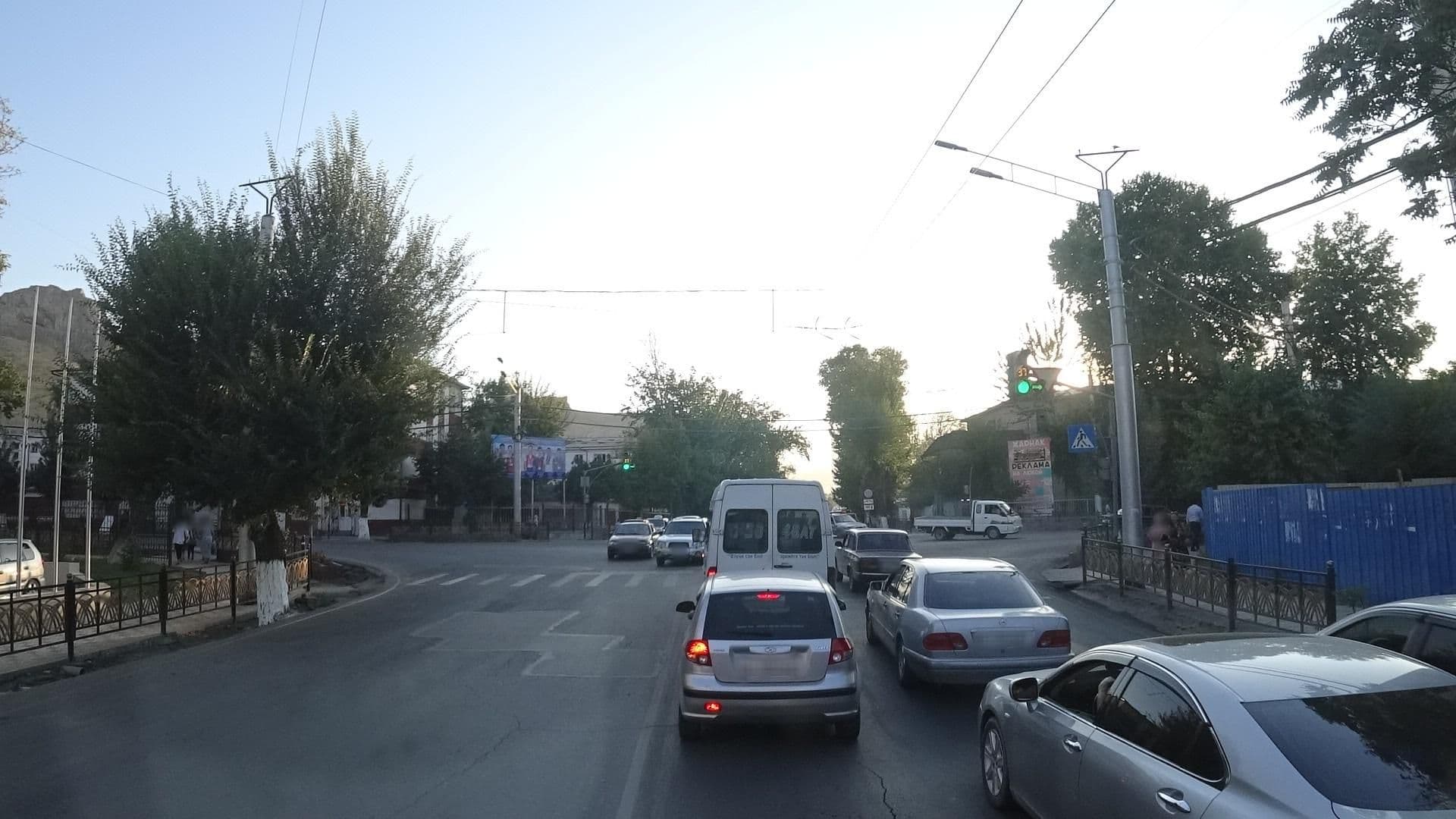 Street view near Osh Grand Hotel, Osh — © vbombaerts (CC BY-SA · Mapillary)