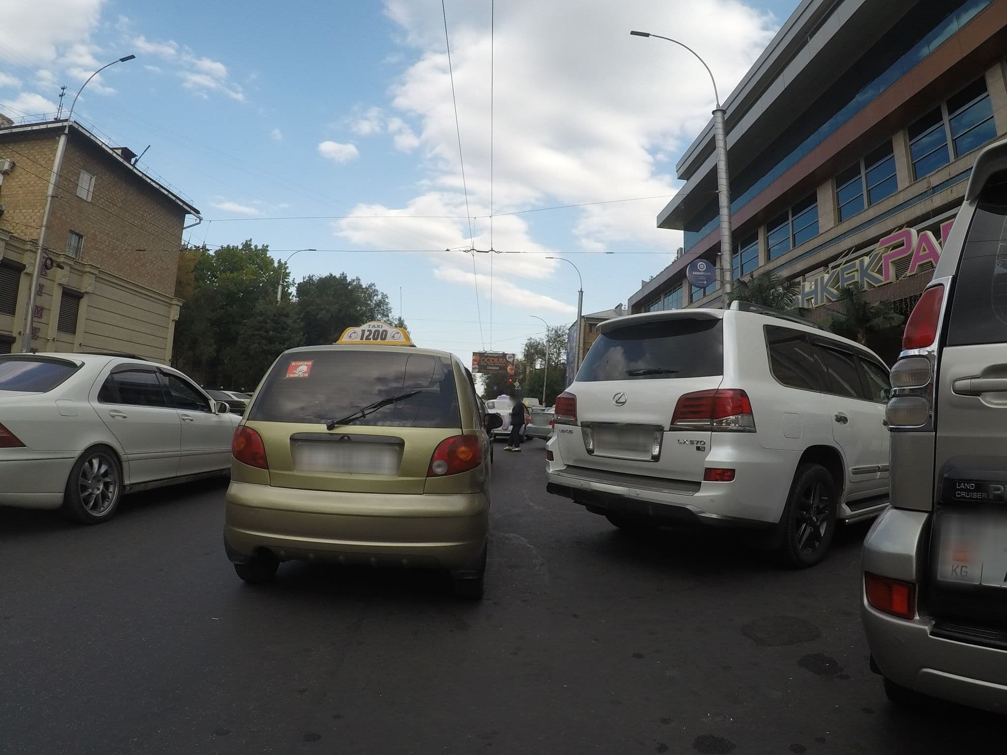 Street view near Marriot Bonvoy, Bishkek — © chrisbeddow (CC BY-SA · Mapillary)