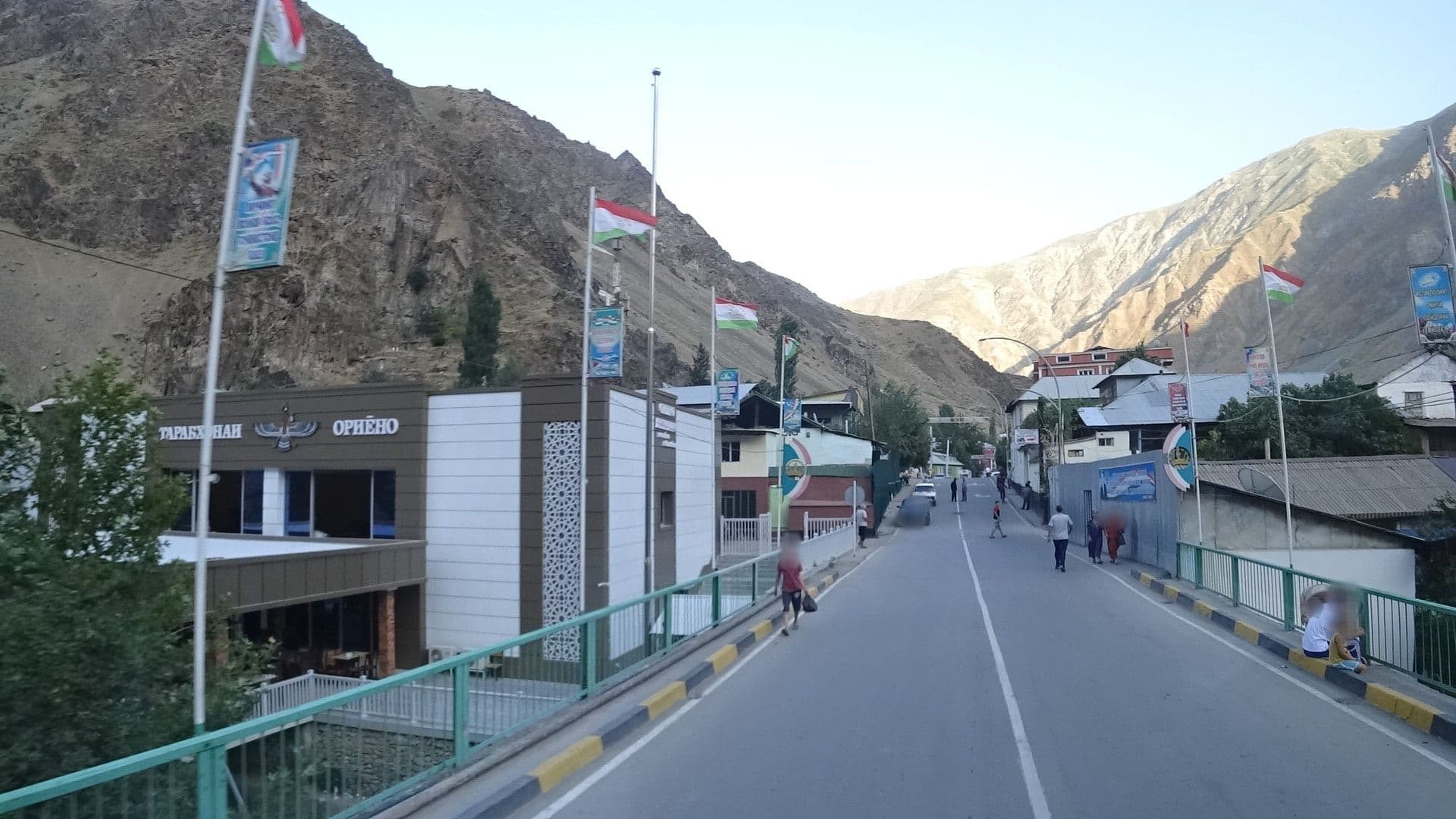 Street view near Roma Guesthouse, Qalaikhumb — © vbombaerts (CC BY-SA · Mapillary)