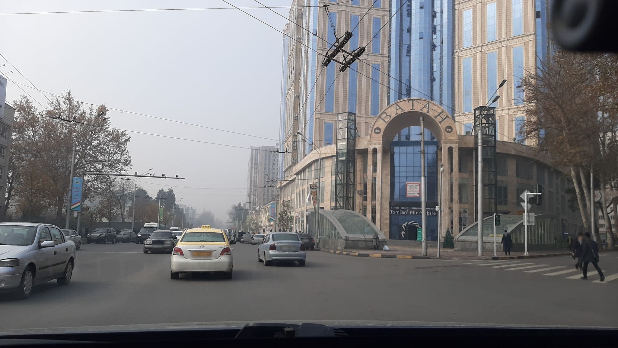 Street view near Hotel Poytakht, Dushanbe — © krah (CC BY-SA · Mapillary)