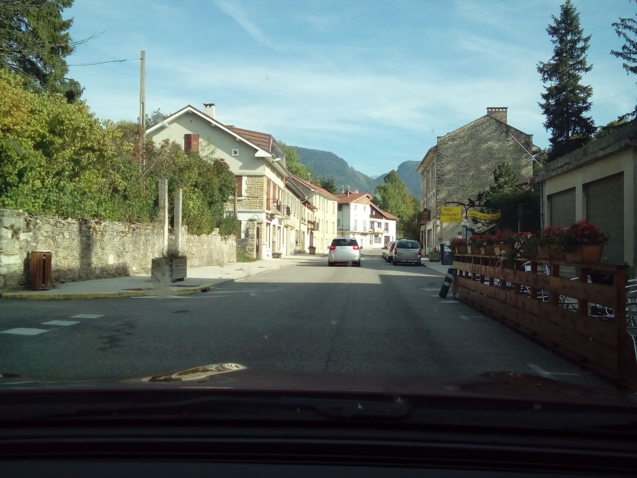 Street view near Hôtel Bellier, Saint-Laurent-en-Royans — © siddhartha69 (CC BY-SA · Mapillary)