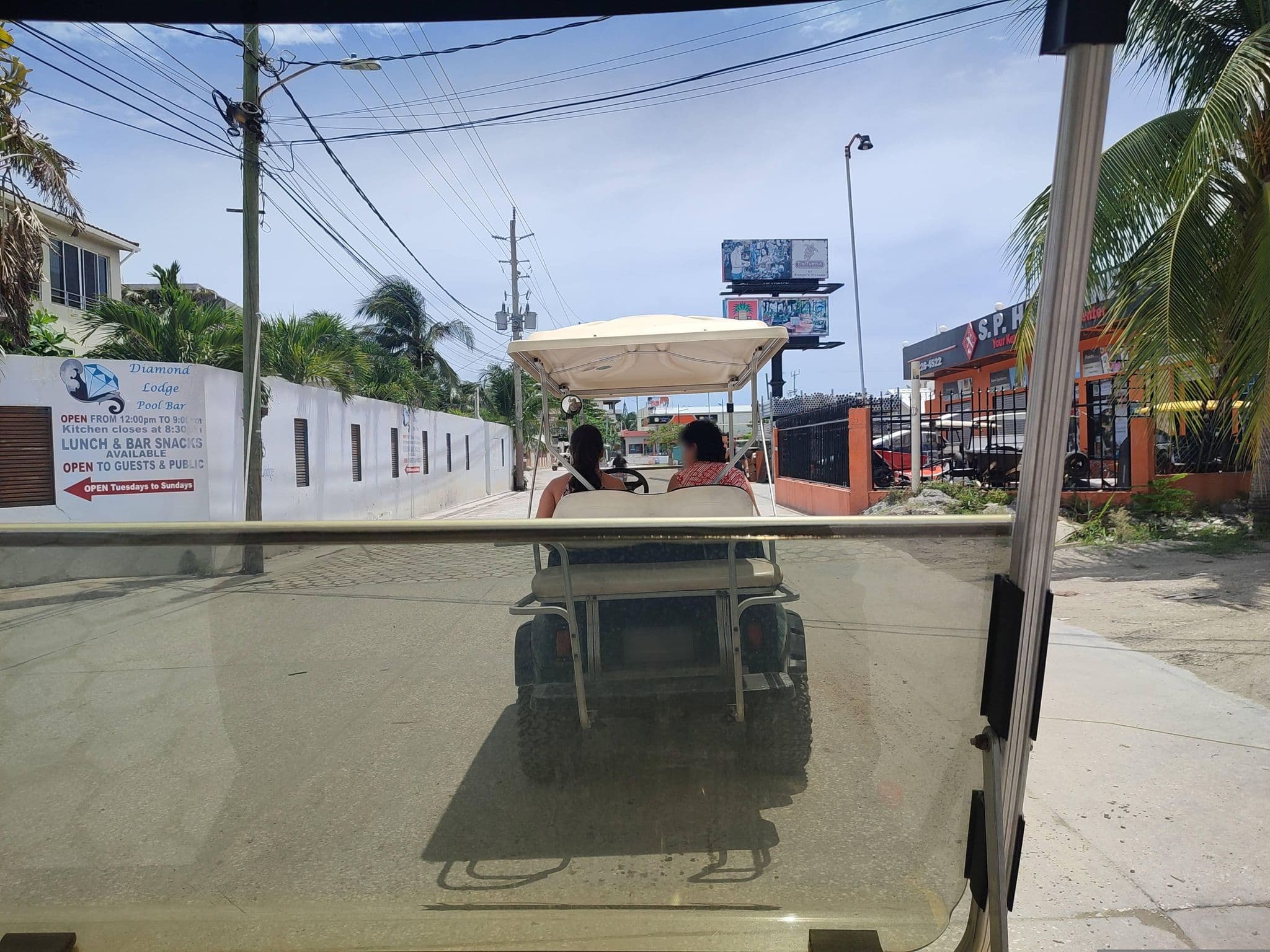 Street view near Diamond Lodge, San Pedro — © charlieplett (CC BY-SA · Mapillary)
