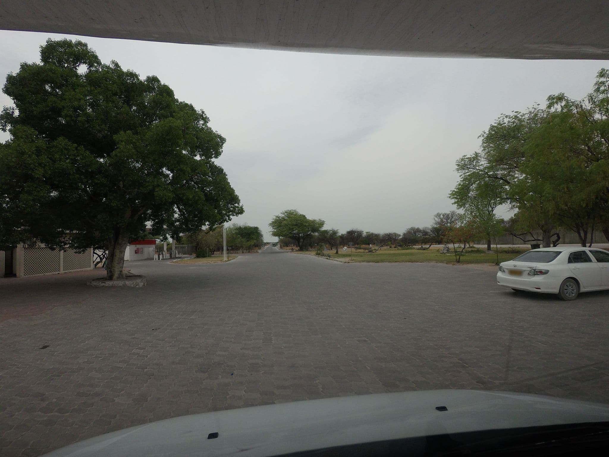 Street view near Namutoni Lodge, Oshivelo — © tallguy (CC BY-SA · Mapillary)