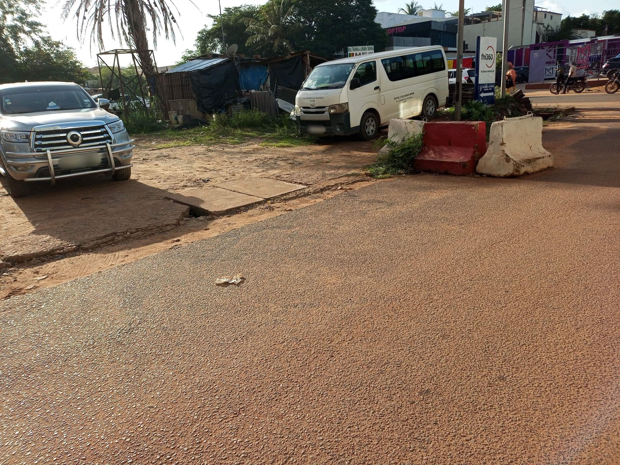 Street view near Columbus, Bamako — © DIAKITE38_Issoufou-2025 (CC BY-SA · Mapillary)