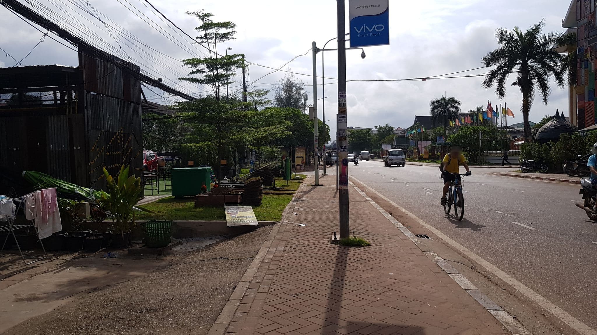 Street view near Dragon Lodge Laos, Vientiane — © eneerhut (CC BY-SA · Mapillary)