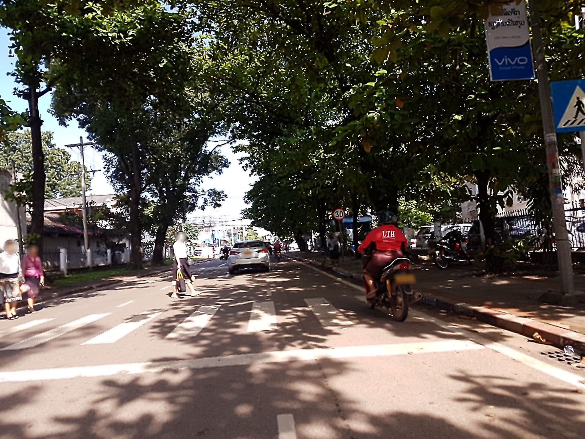 Street view near Douangdeuane Hotel, Vientiane — © mbethke (CC BY-SA · Mapillary)