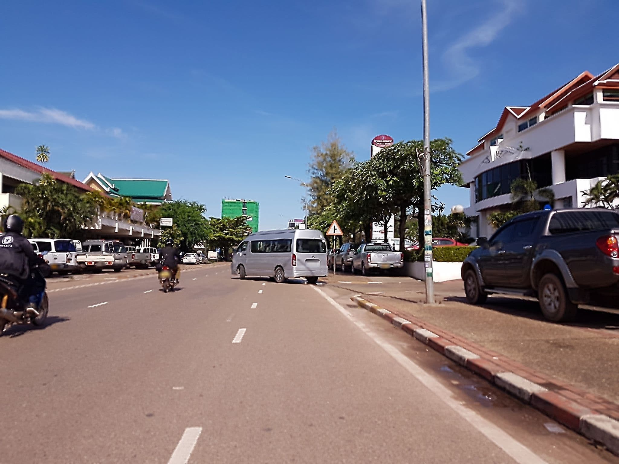 Street view near Room 220 Lao Plaza Hotel, Vientiane — © mbethke (CC BY-SA · Mapillary)