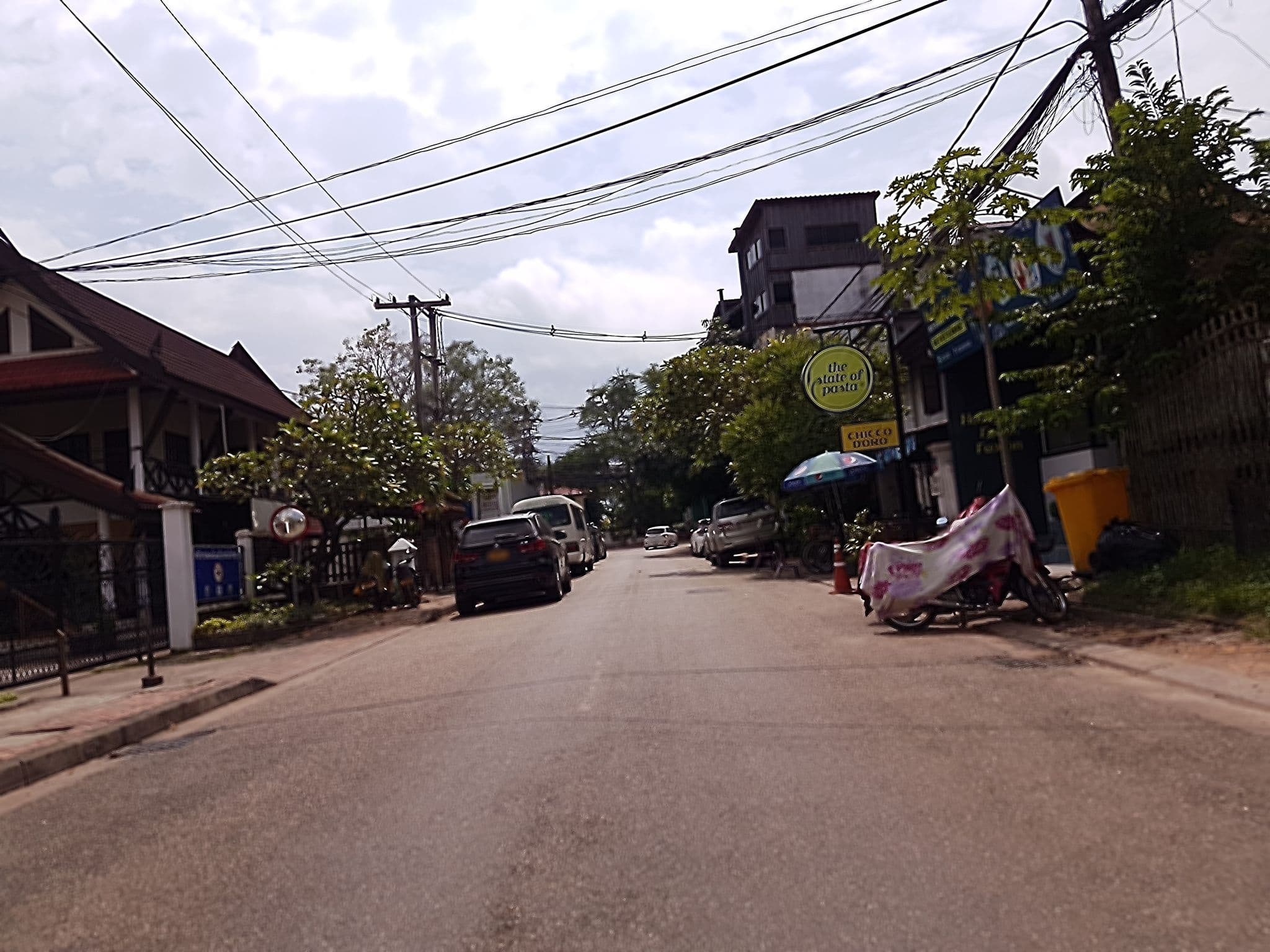 Street view near Dhaka Hotel, Vientiane — © mbethke (CC BY-SA · Mapillary)