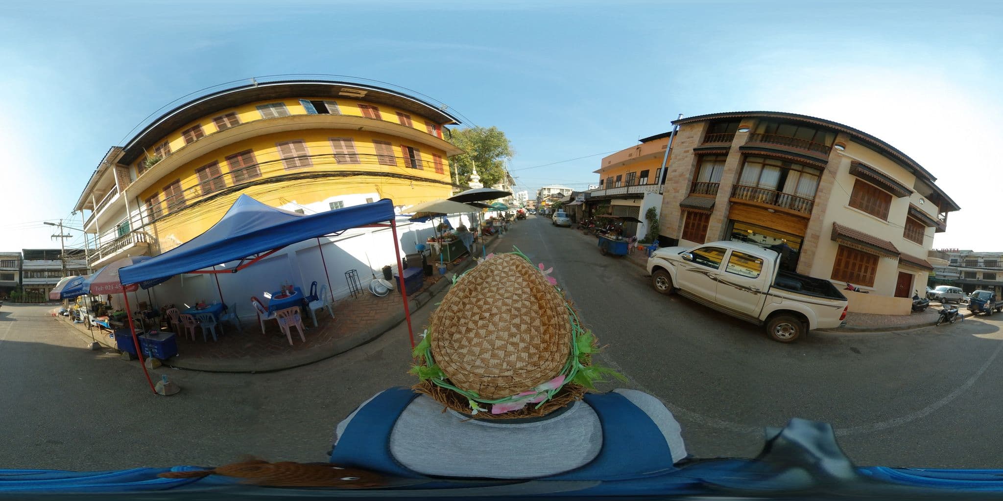 Street view near 꽃몽네, Vientiane — © garok (CC BY-SA · Mapillary)